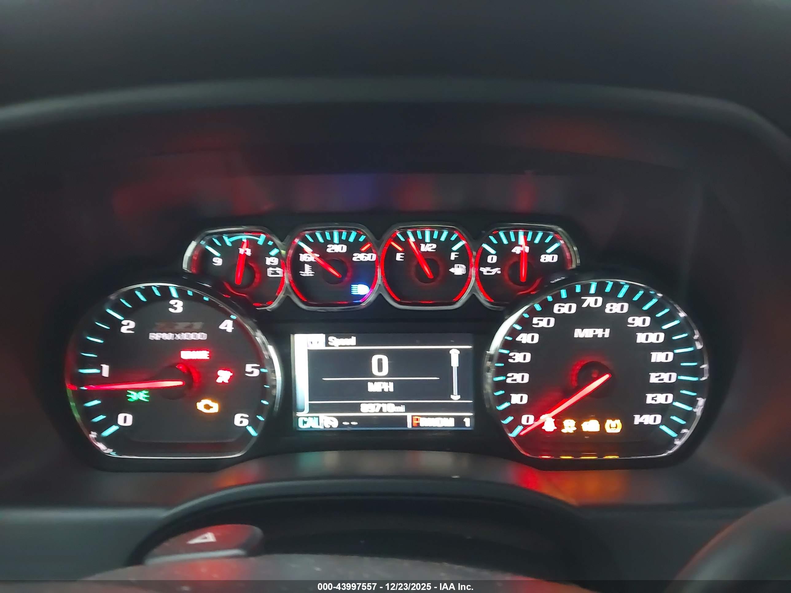 CHEVROLET SILVERADO image 7