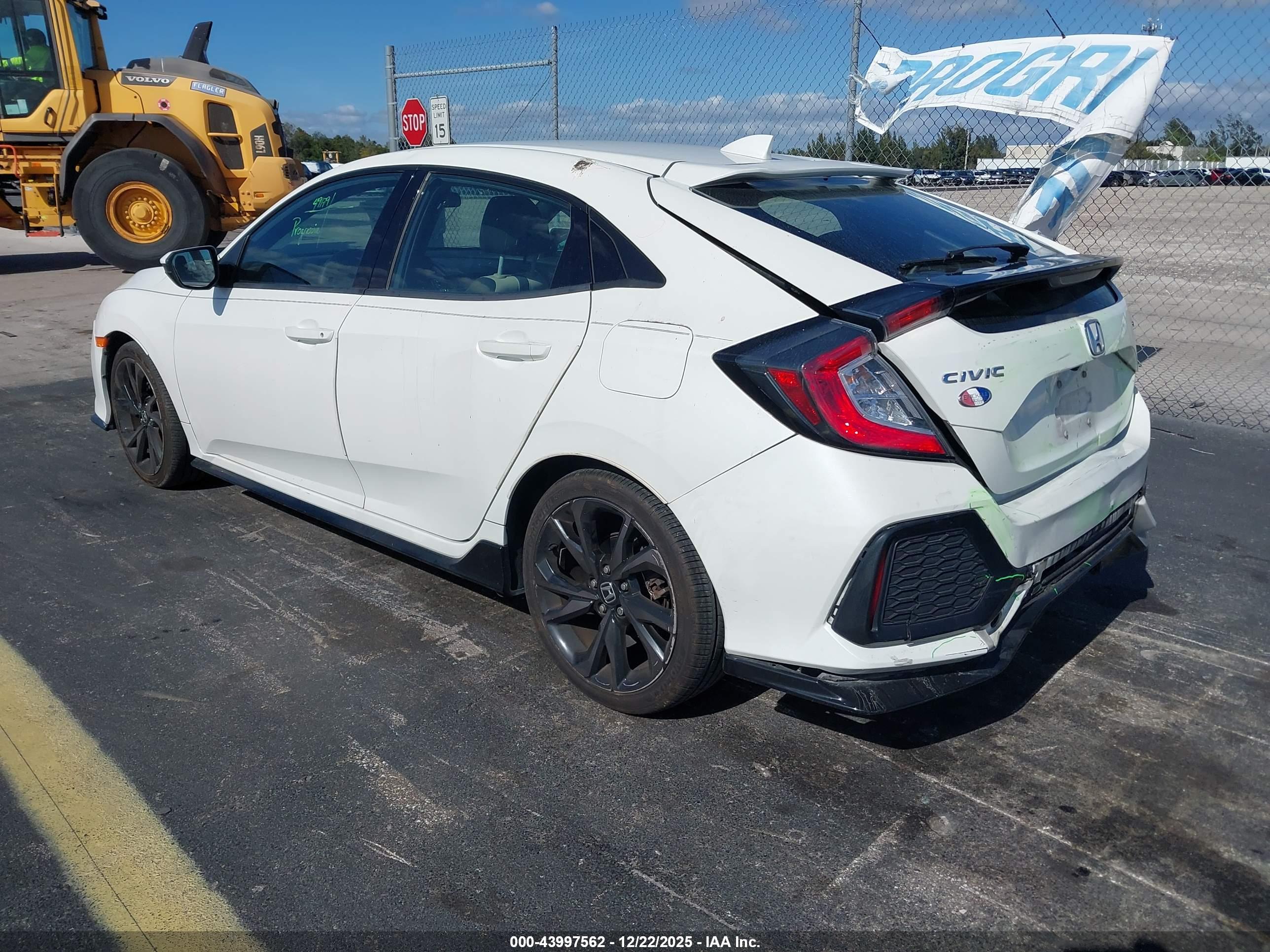 HONDA CIVIC image 3