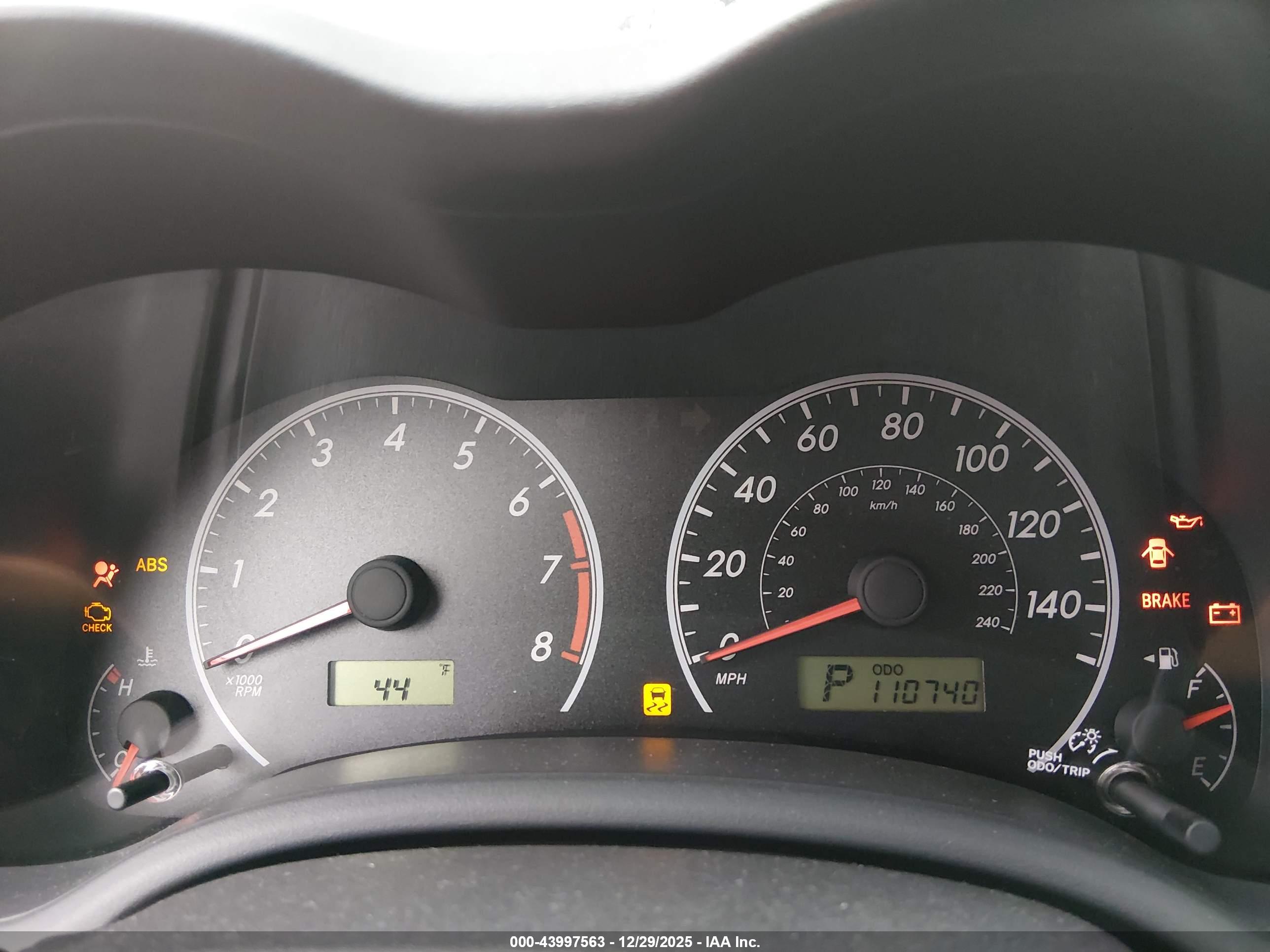 TOYOTA COROLLA image 7