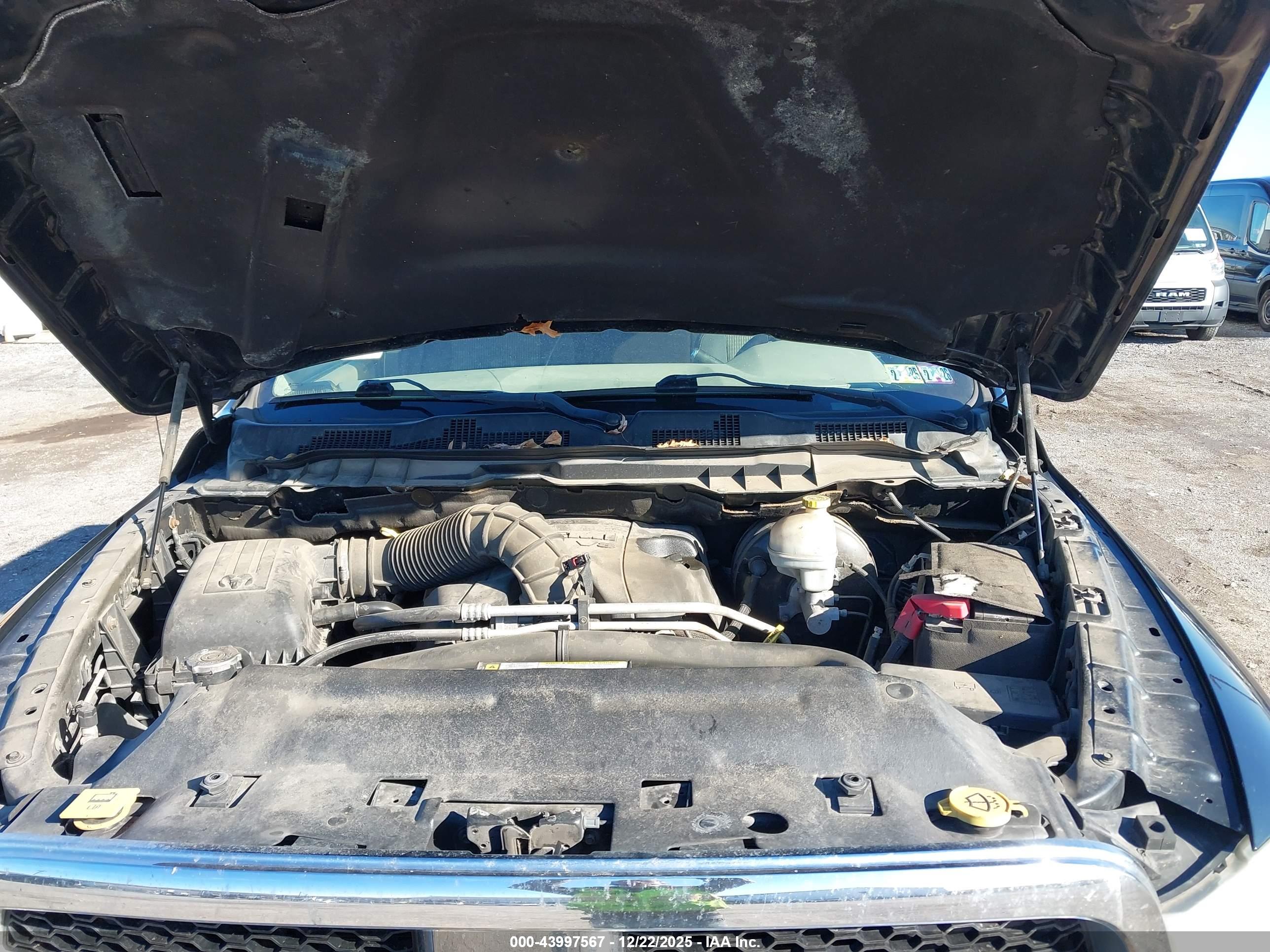DODGE RAM image 10