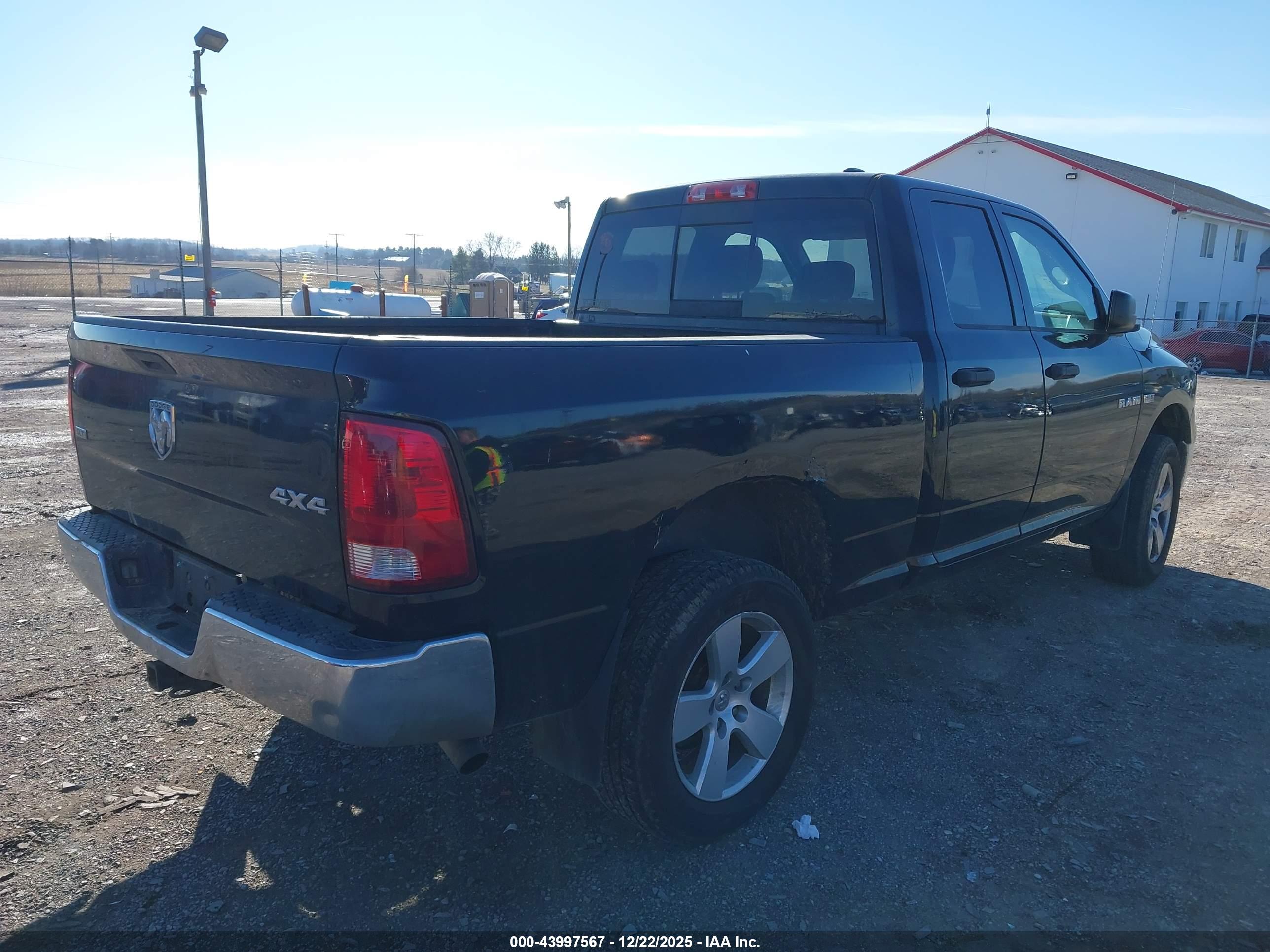 DODGE RAM image 4