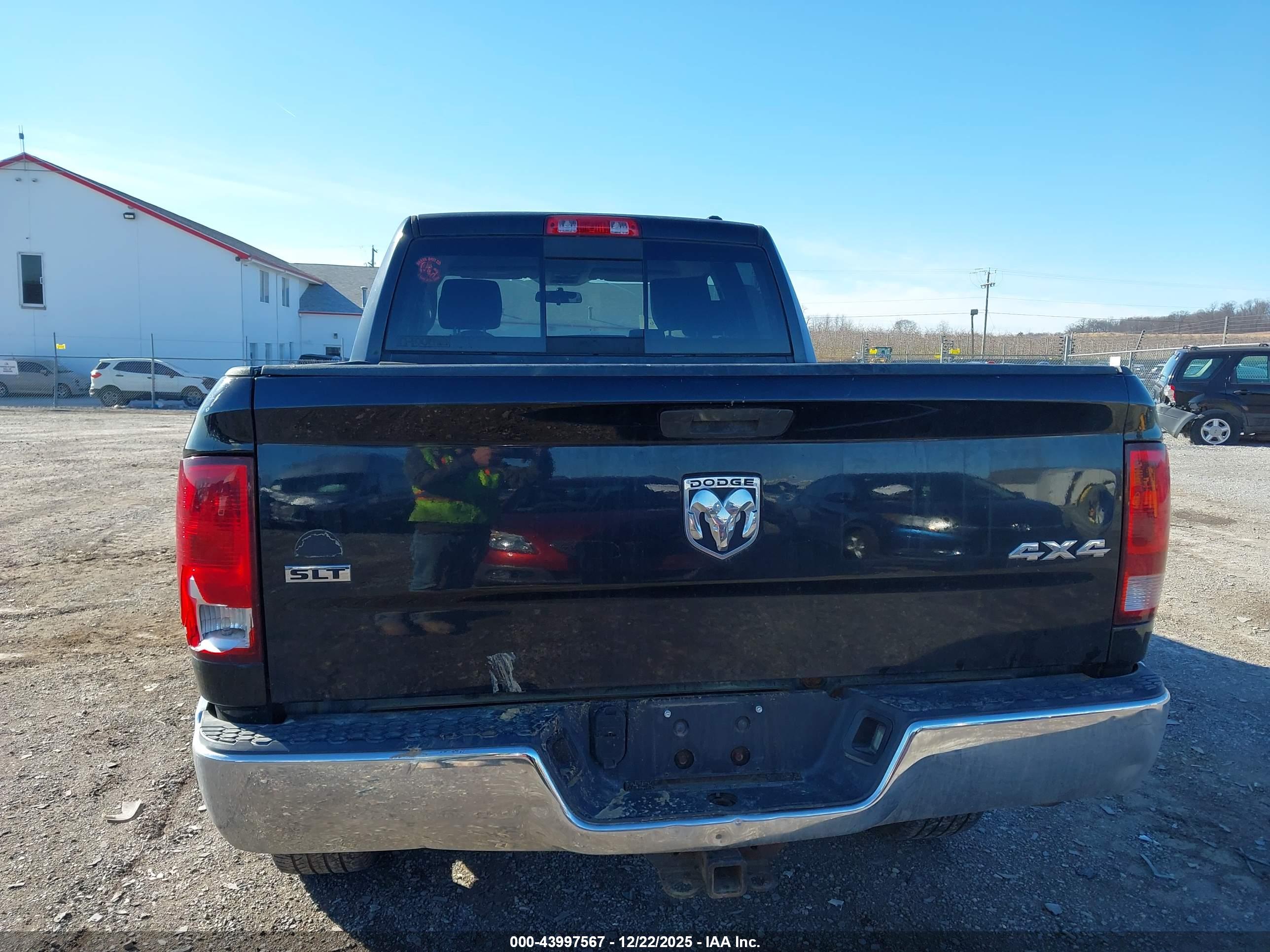 DODGE RAM image 6