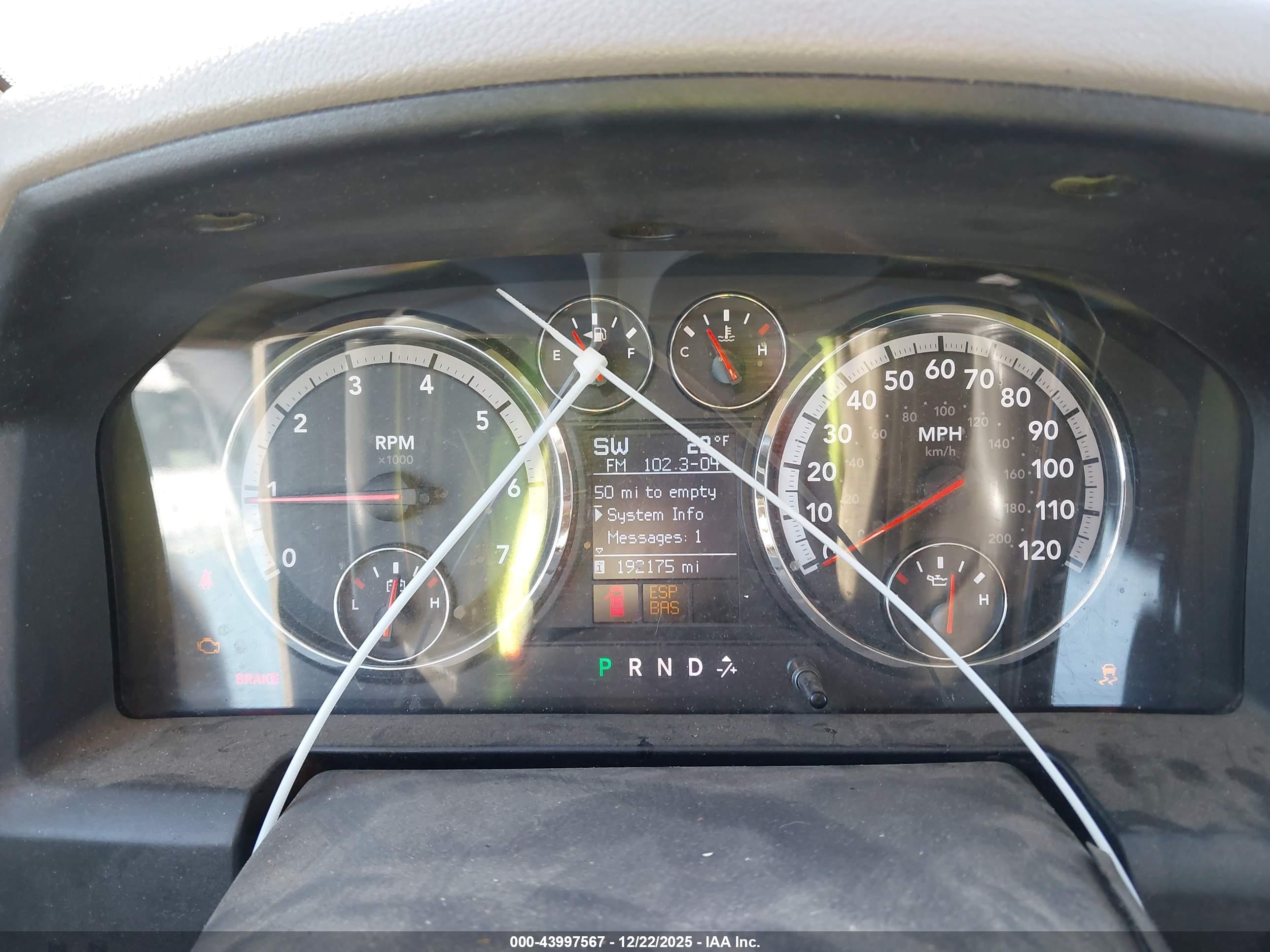 DODGE RAM image 7