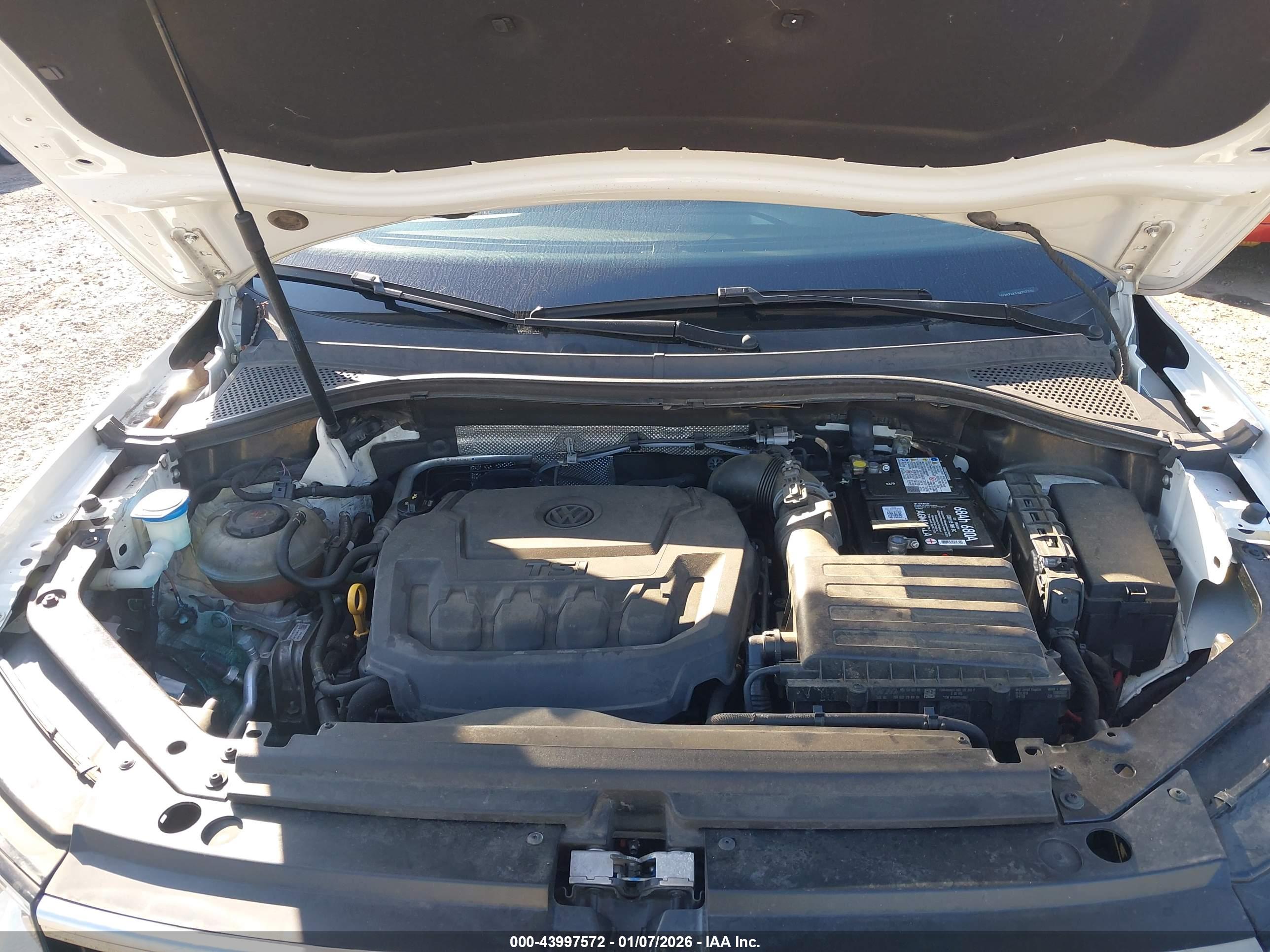 VOLKSWAGEN TIGUAN image 10