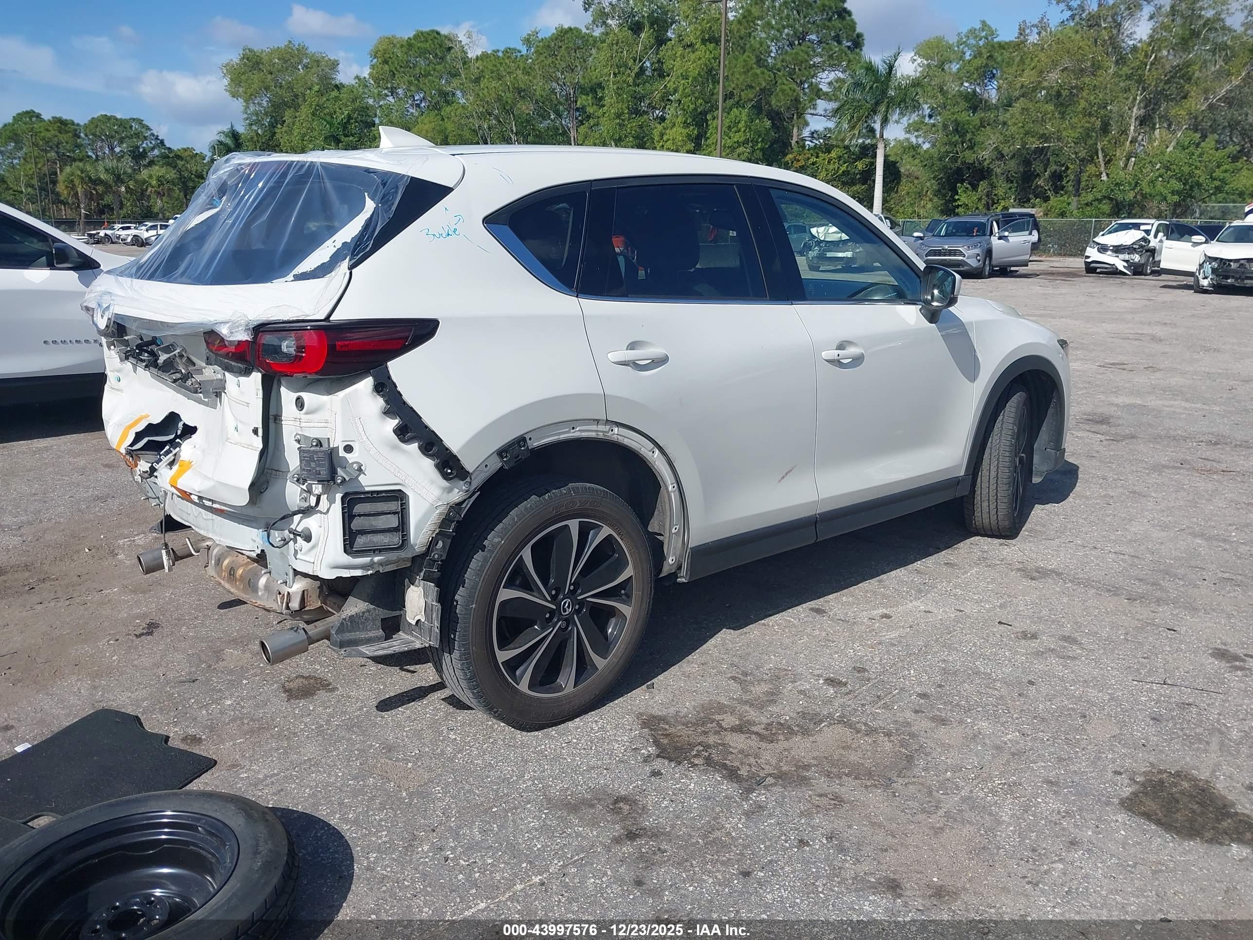MAZDA CX-5 image 4