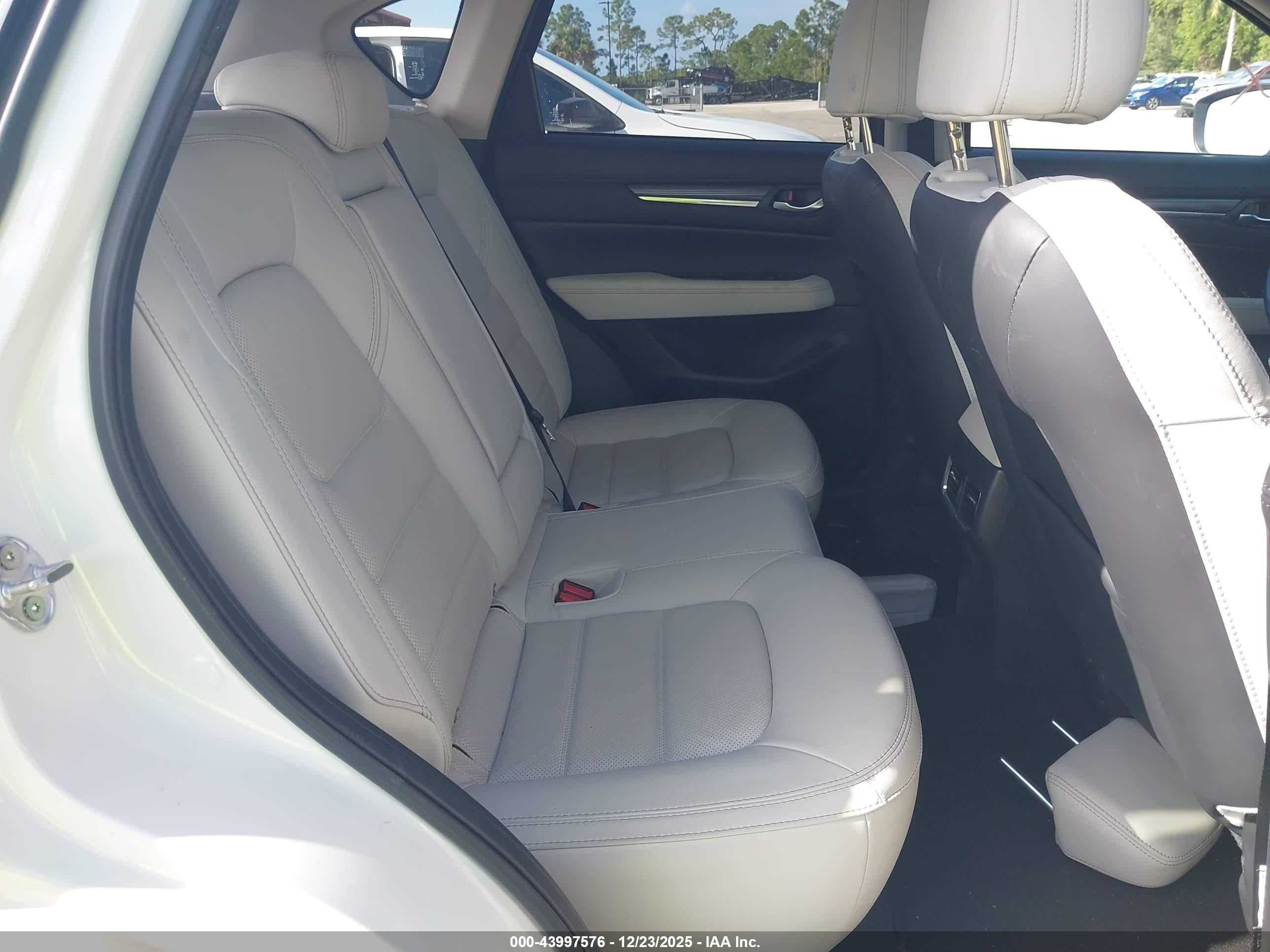 MAZDA CX-5 image 8