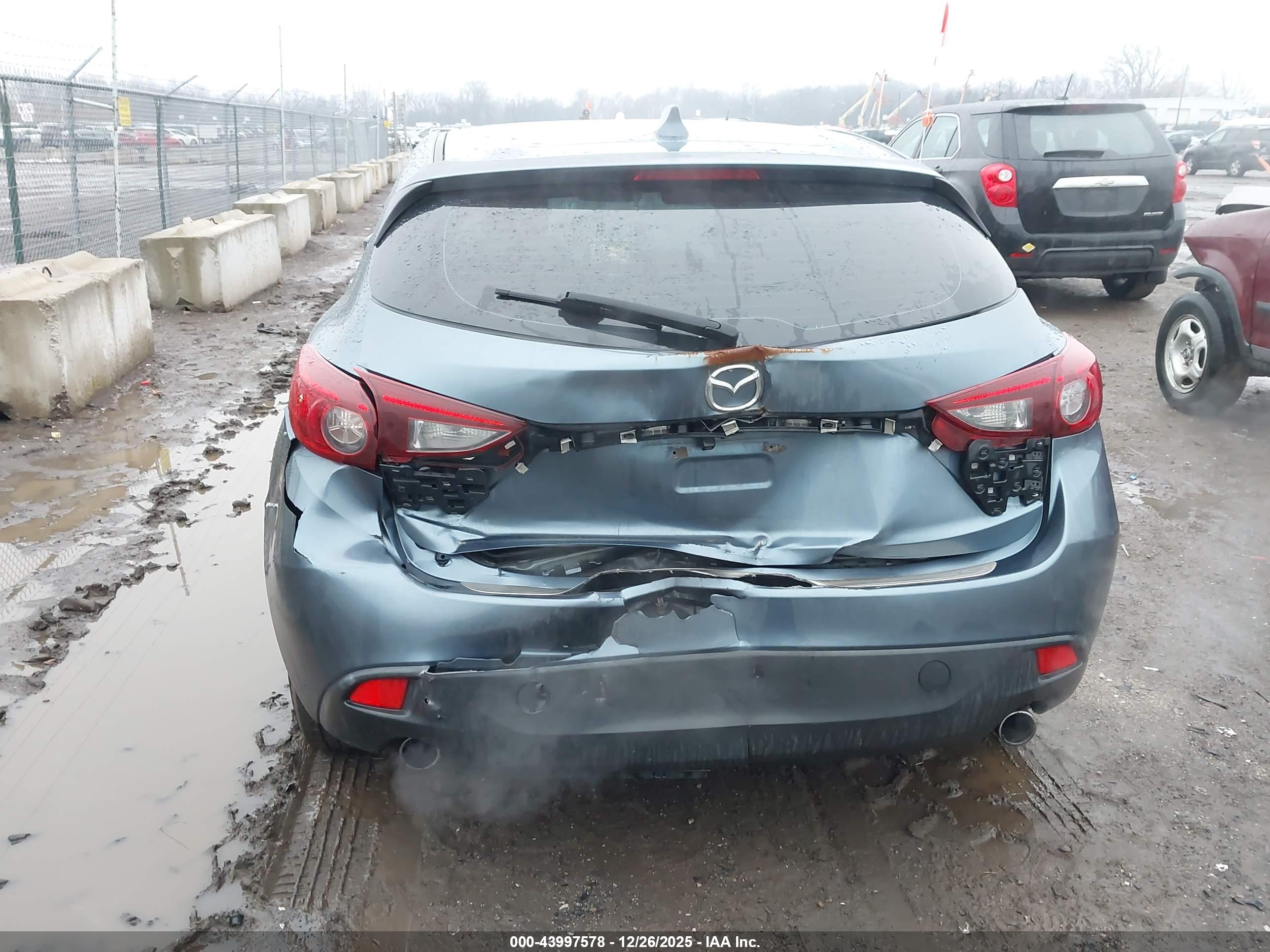 MAZDA MAZDA3 image 6