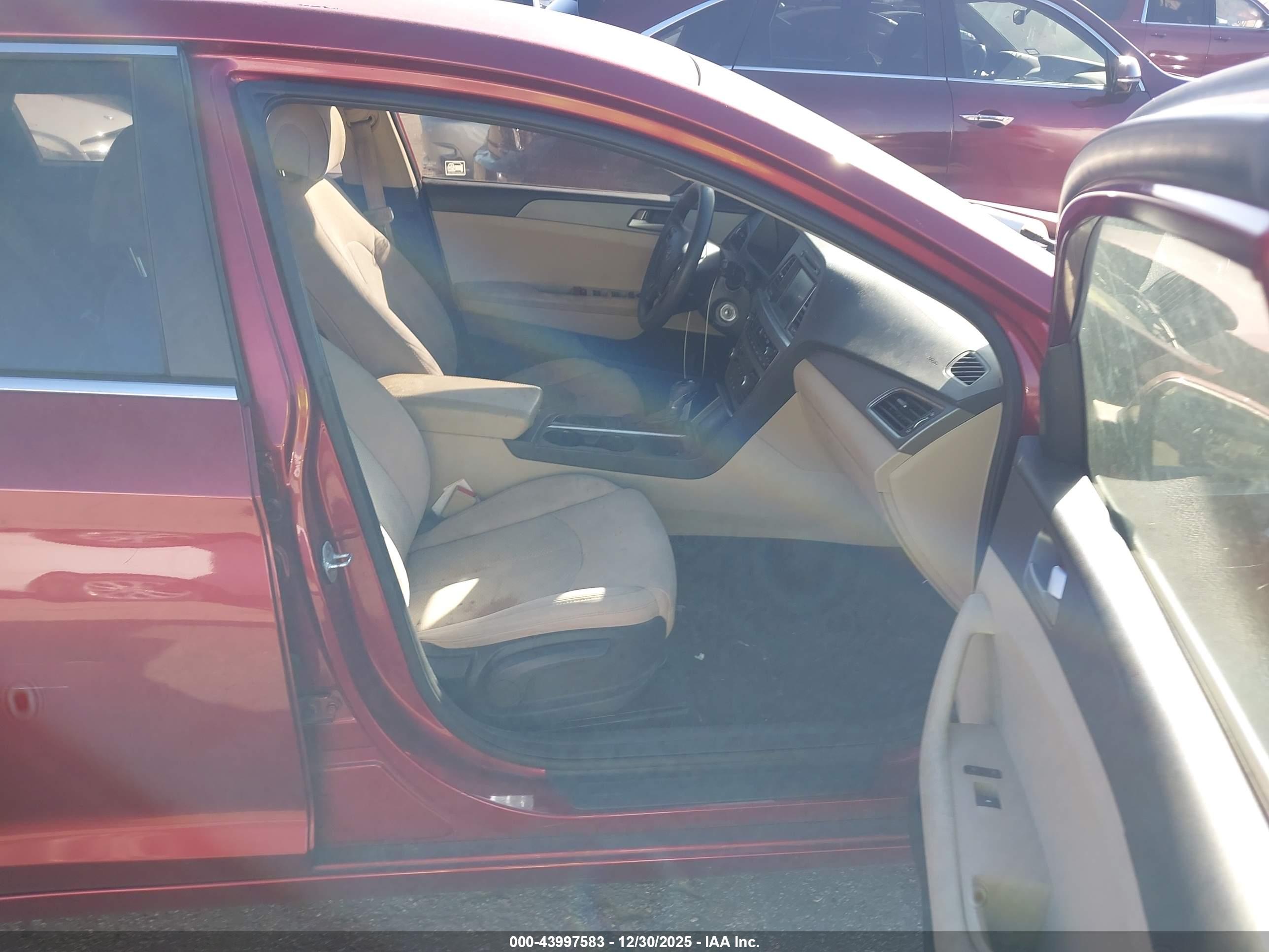 HYUNDAI SONATA image 5