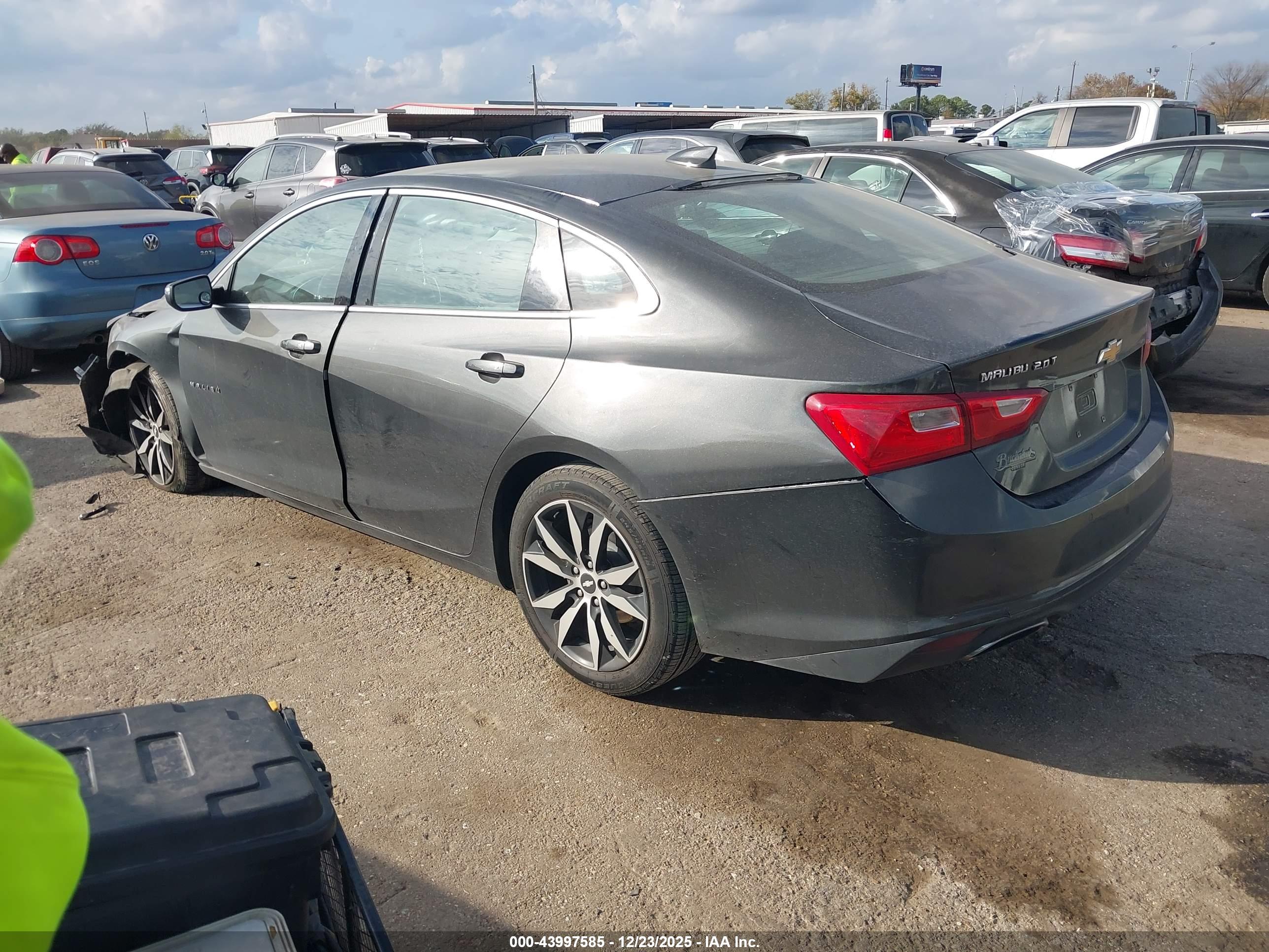 CHEVROLET MALIBU image 3