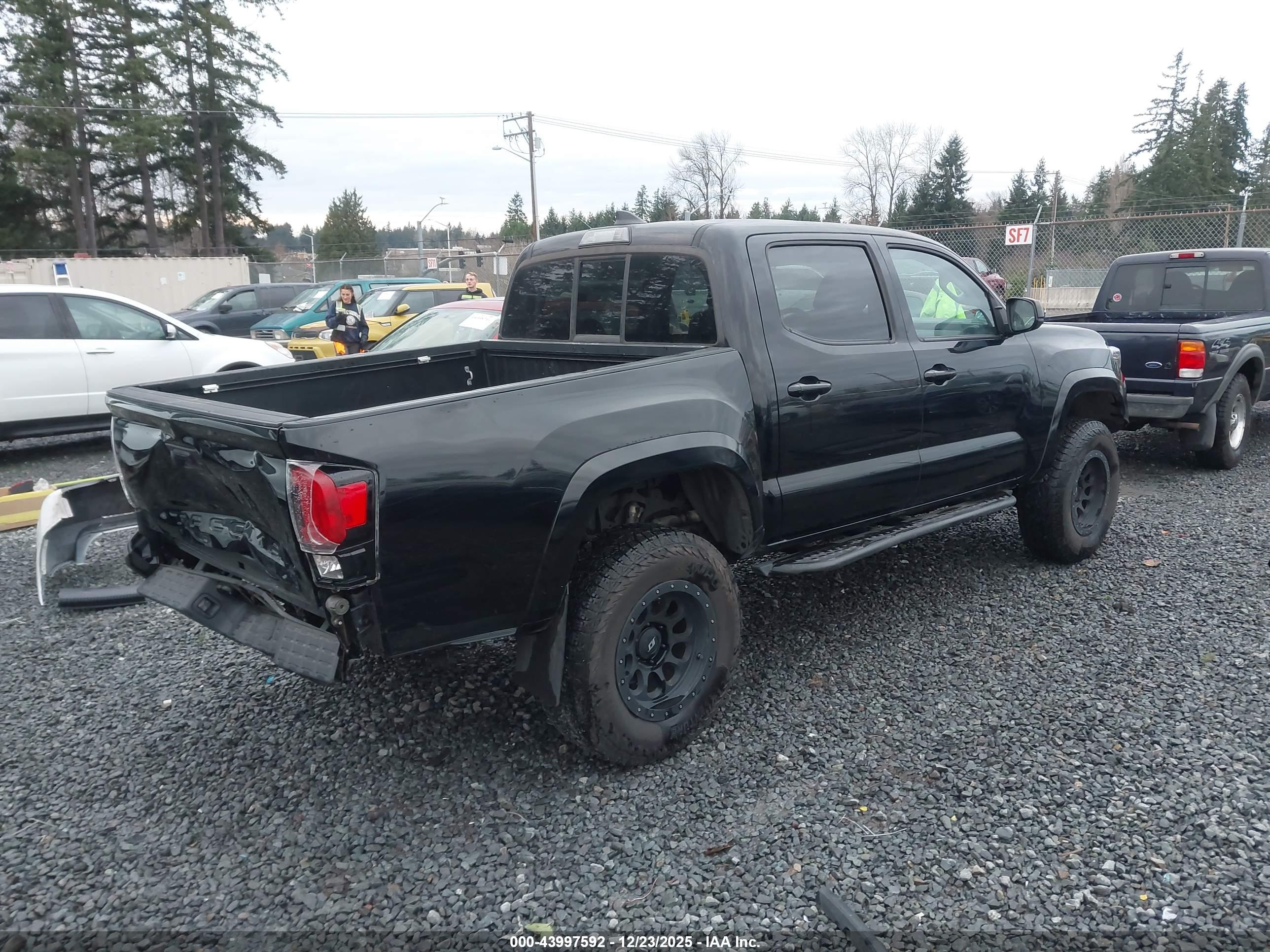 TOYOTA TACOMA image 4