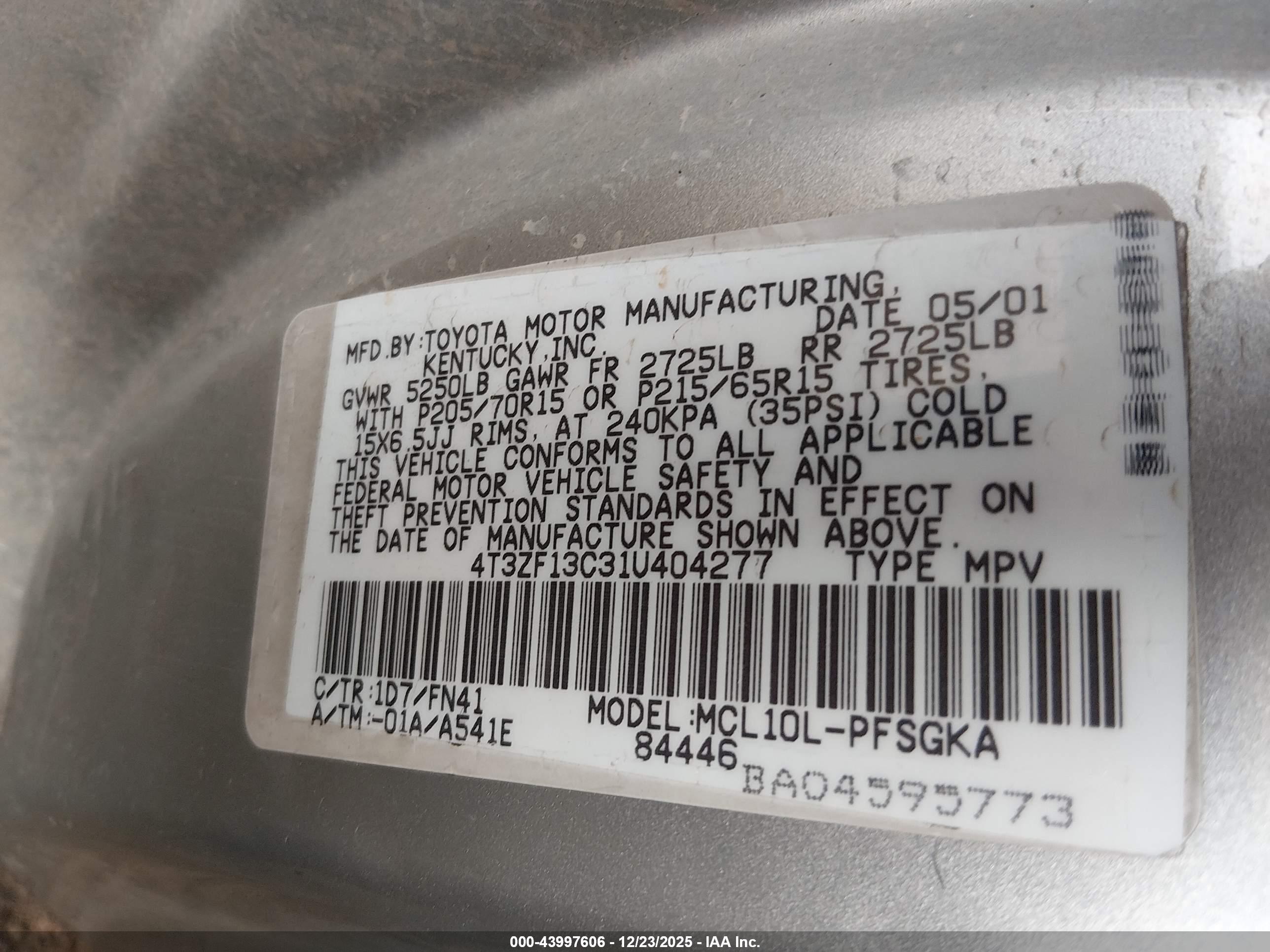TOYOTA SIENNA image 9