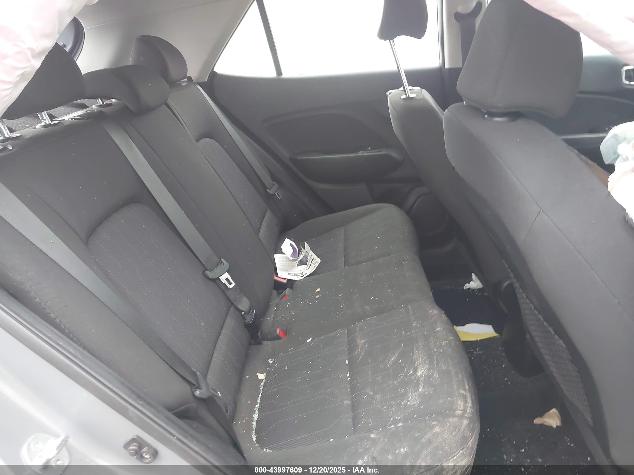 HYUNDAI VENUE image 8