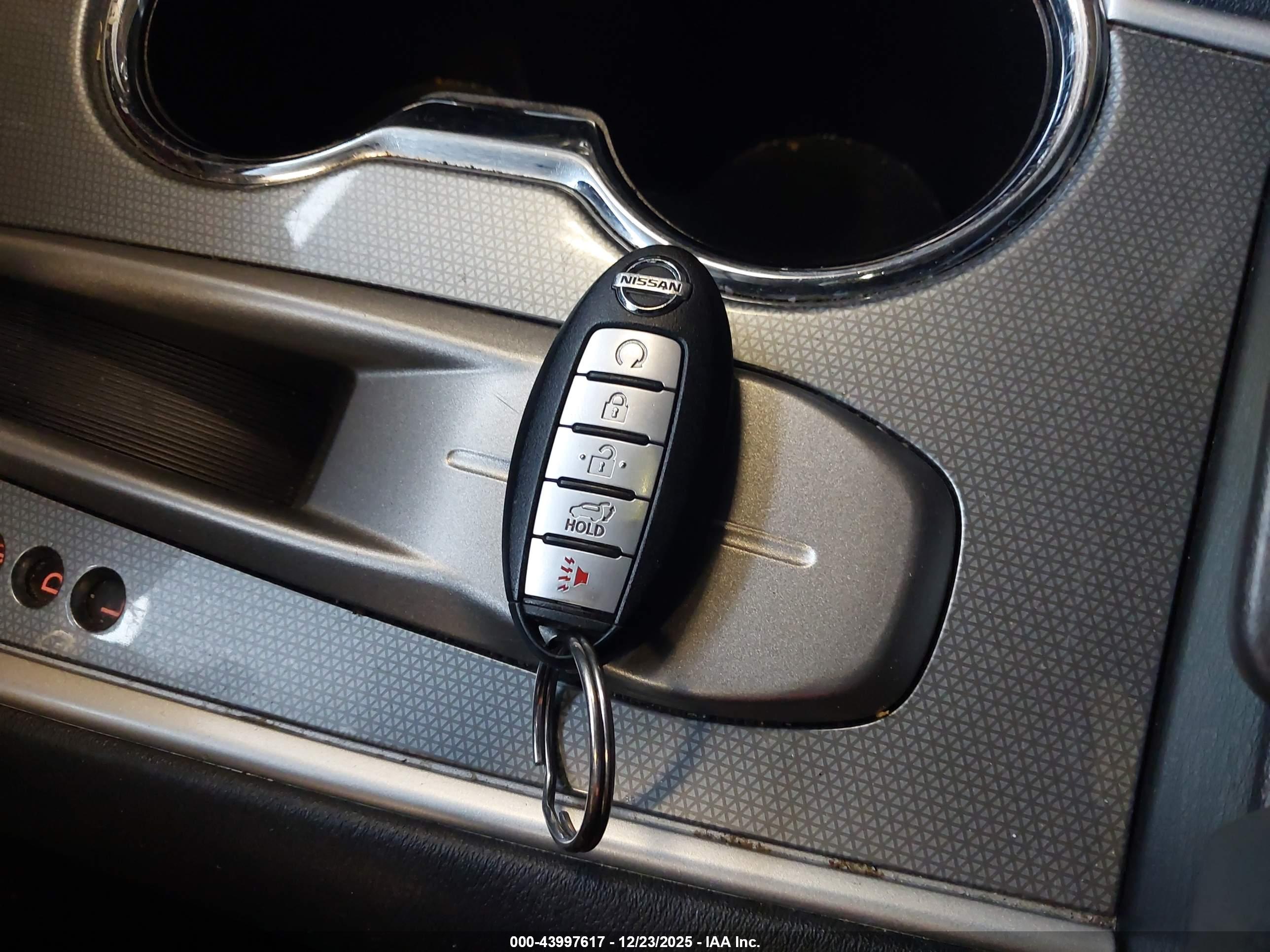 NISSAN PATHFINDER image 11