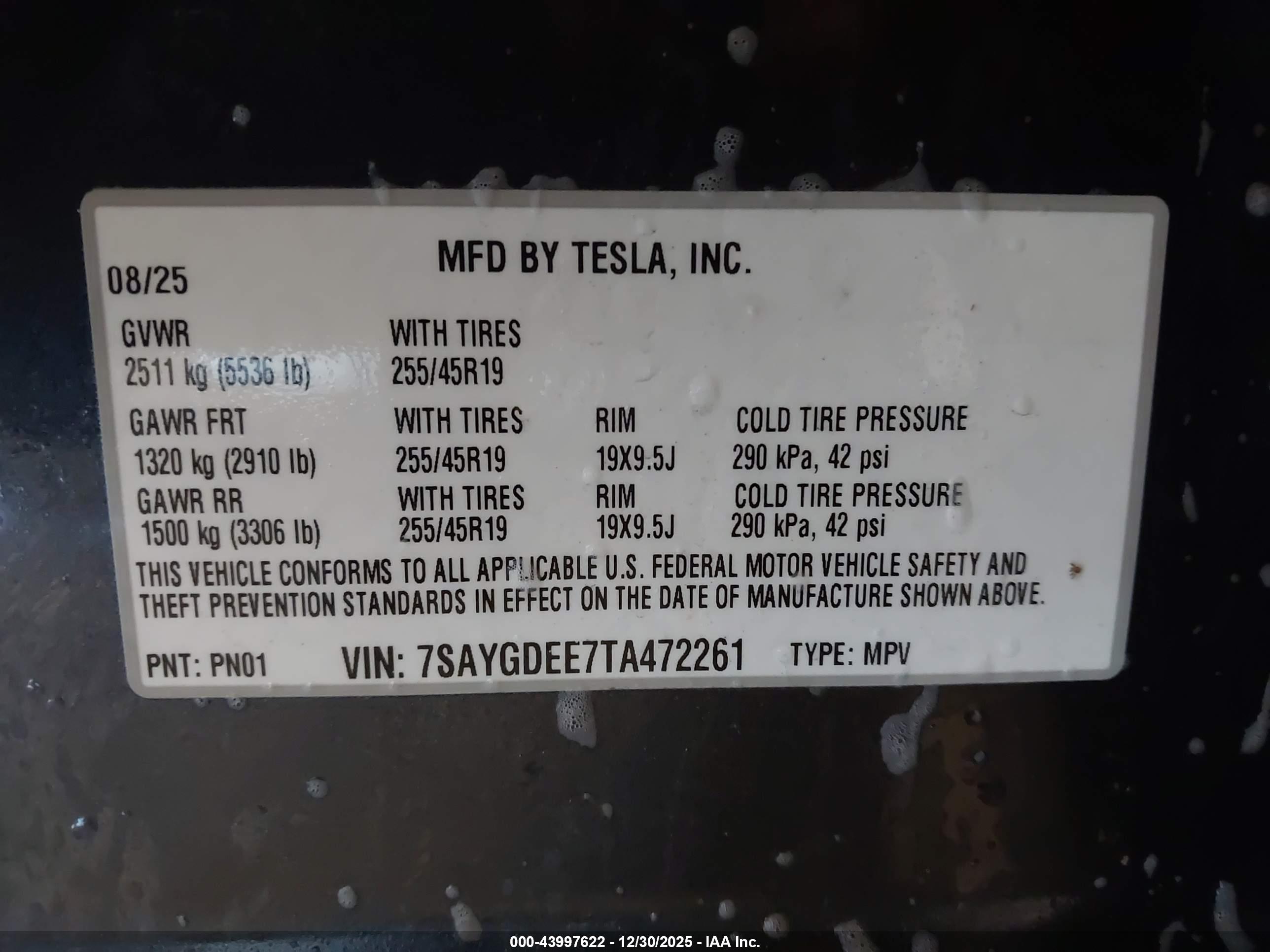 TESLA MODEL image 9