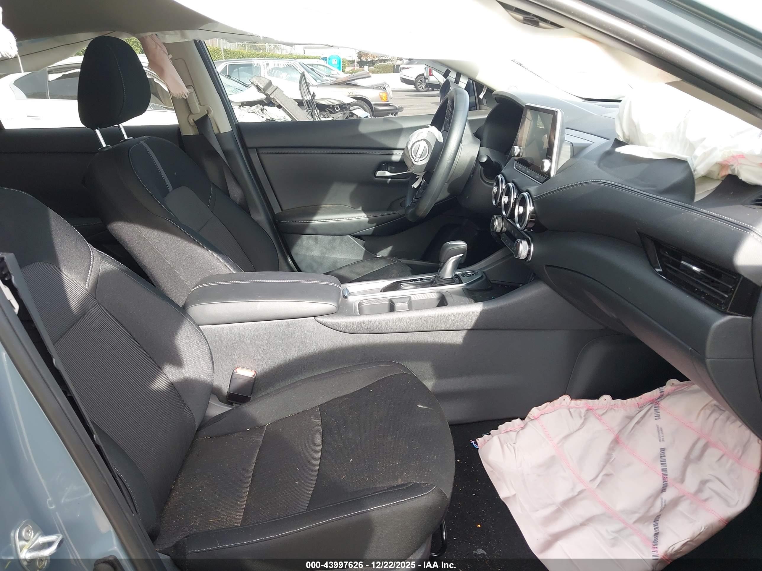 NISSAN SENTRA image 5