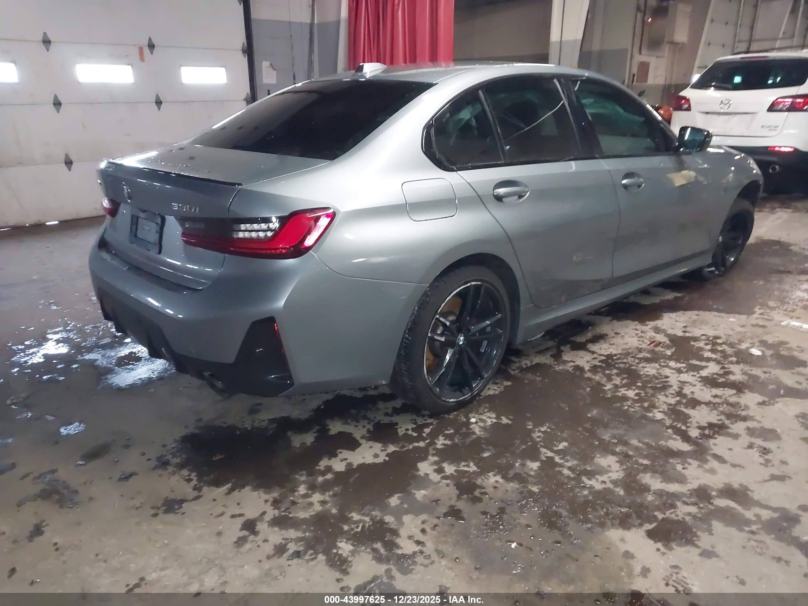 BMW 330I image 4