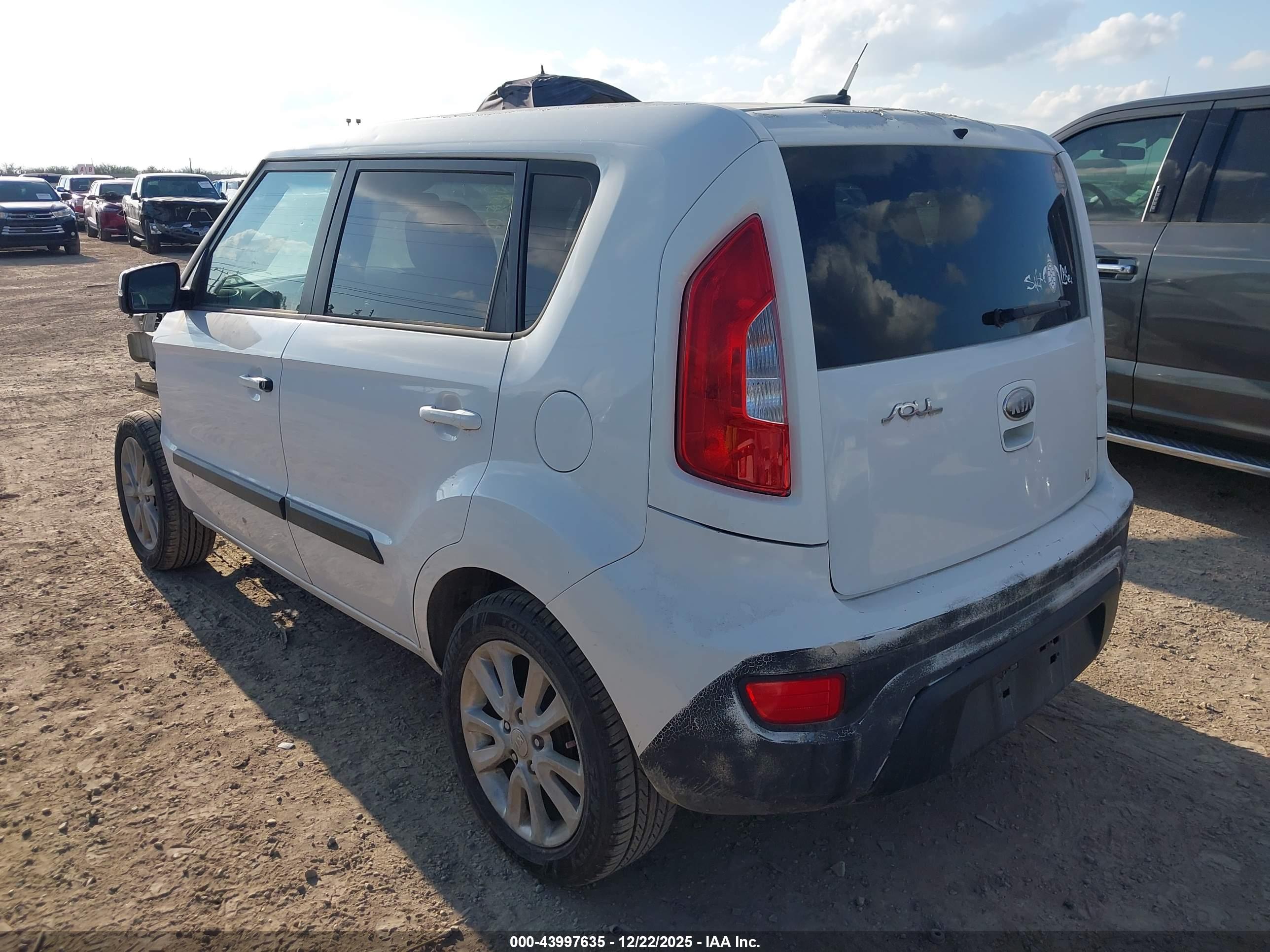 KIA SOUL image 3