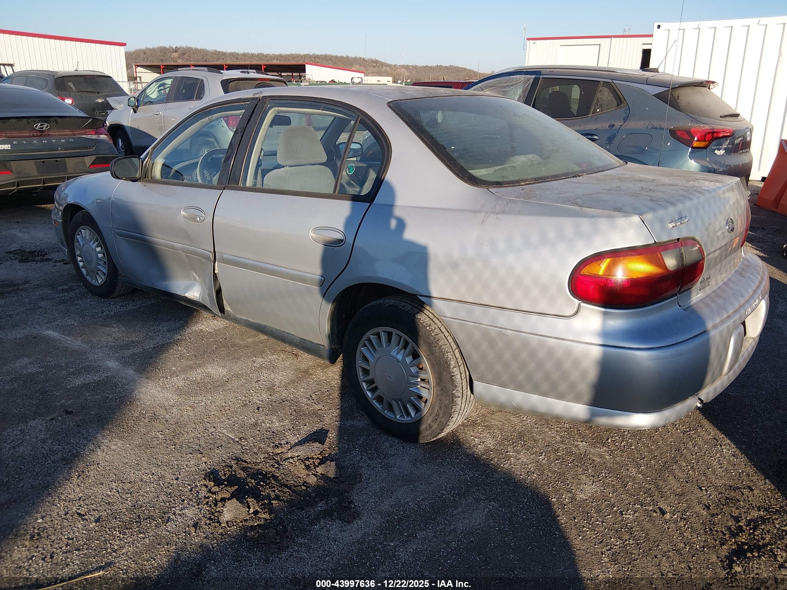 CHEVROLET CLASSIC image 3