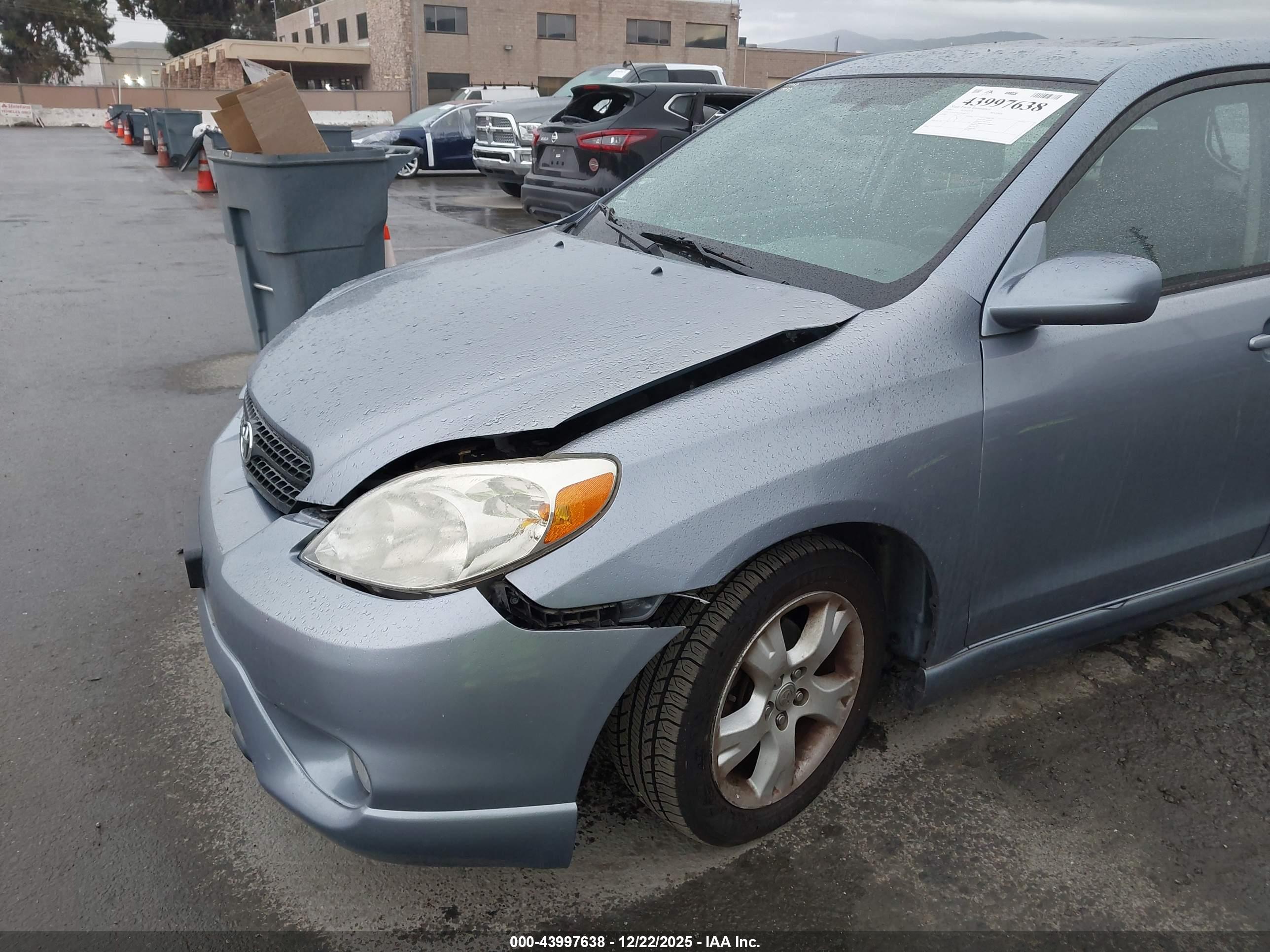 TOYOTA MATRIX image 6