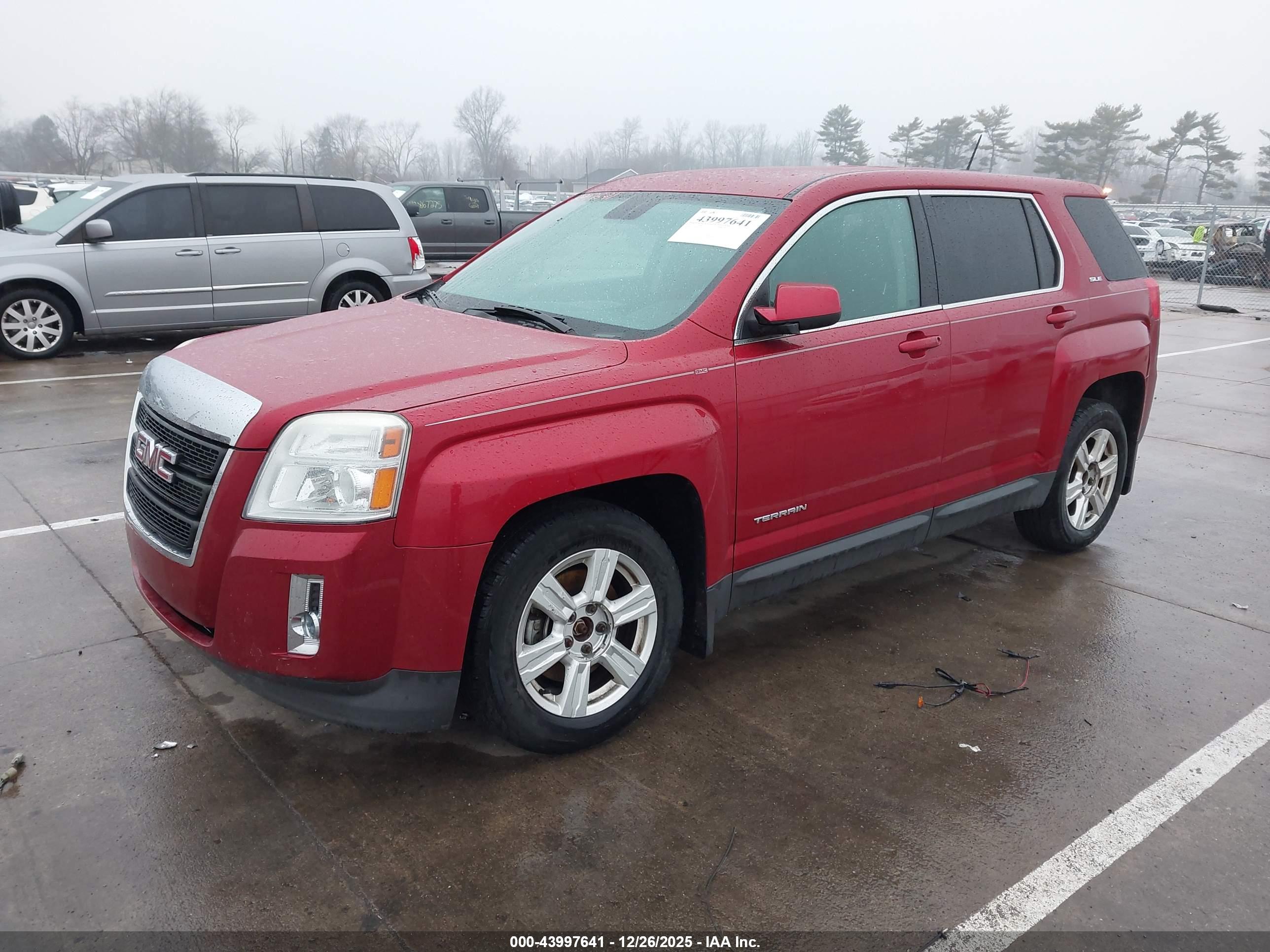 GMC TERRAIN image 2