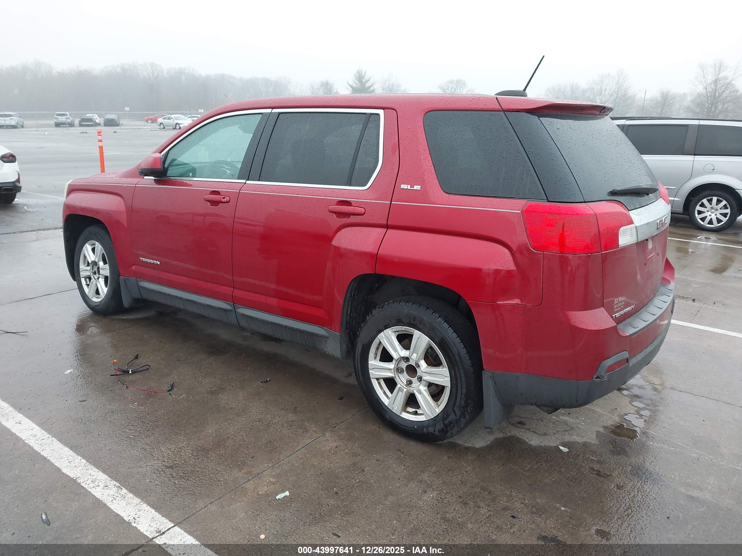 GMC TERRAIN image 3