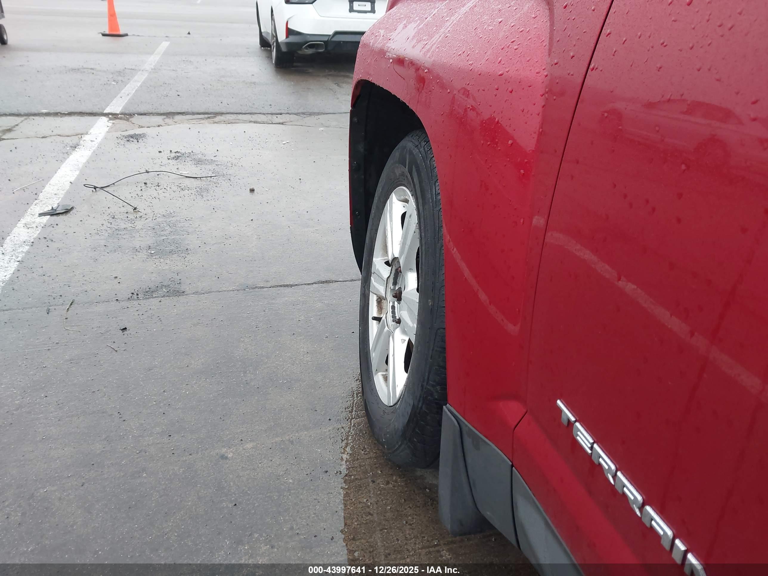 GMC TERRAIN image 6