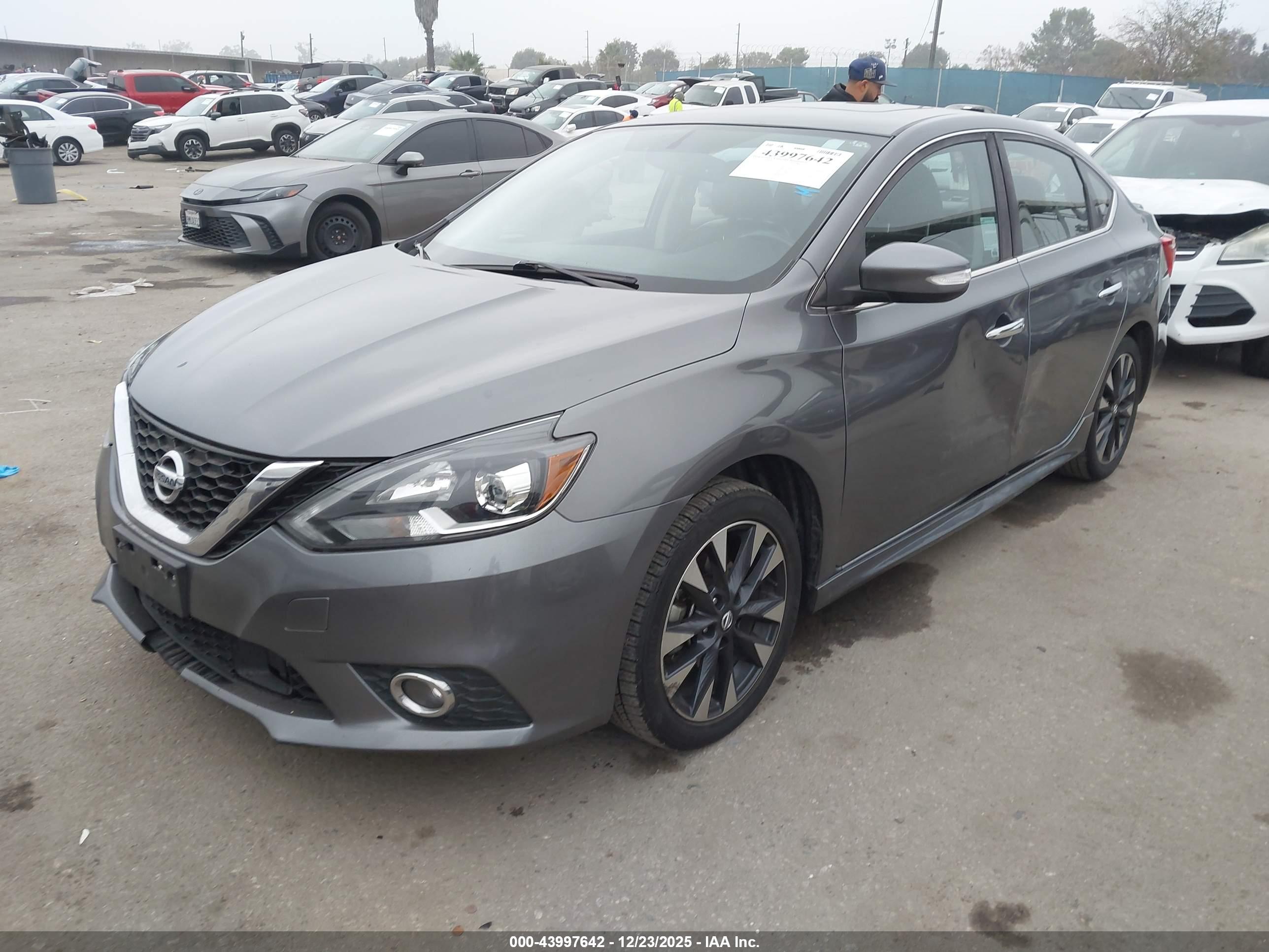 NISSAN SENTRA image 2