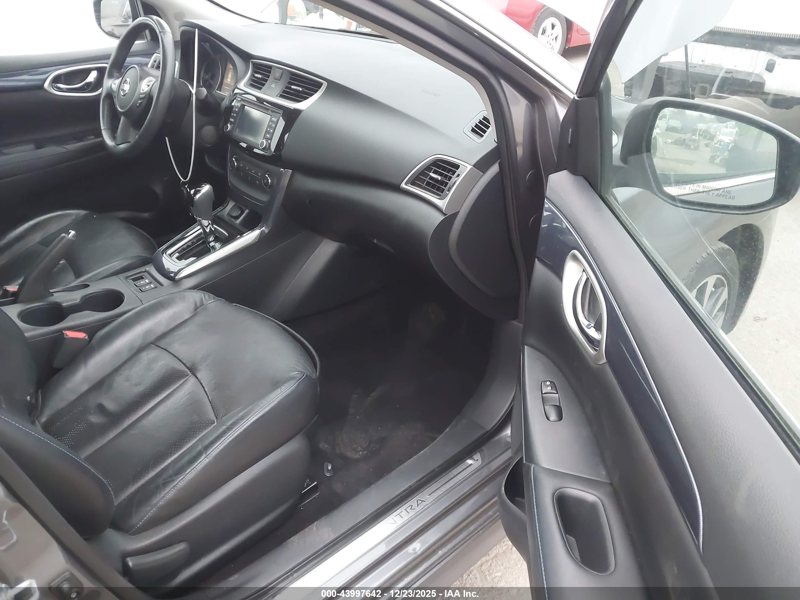 NISSAN SENTRA image 5