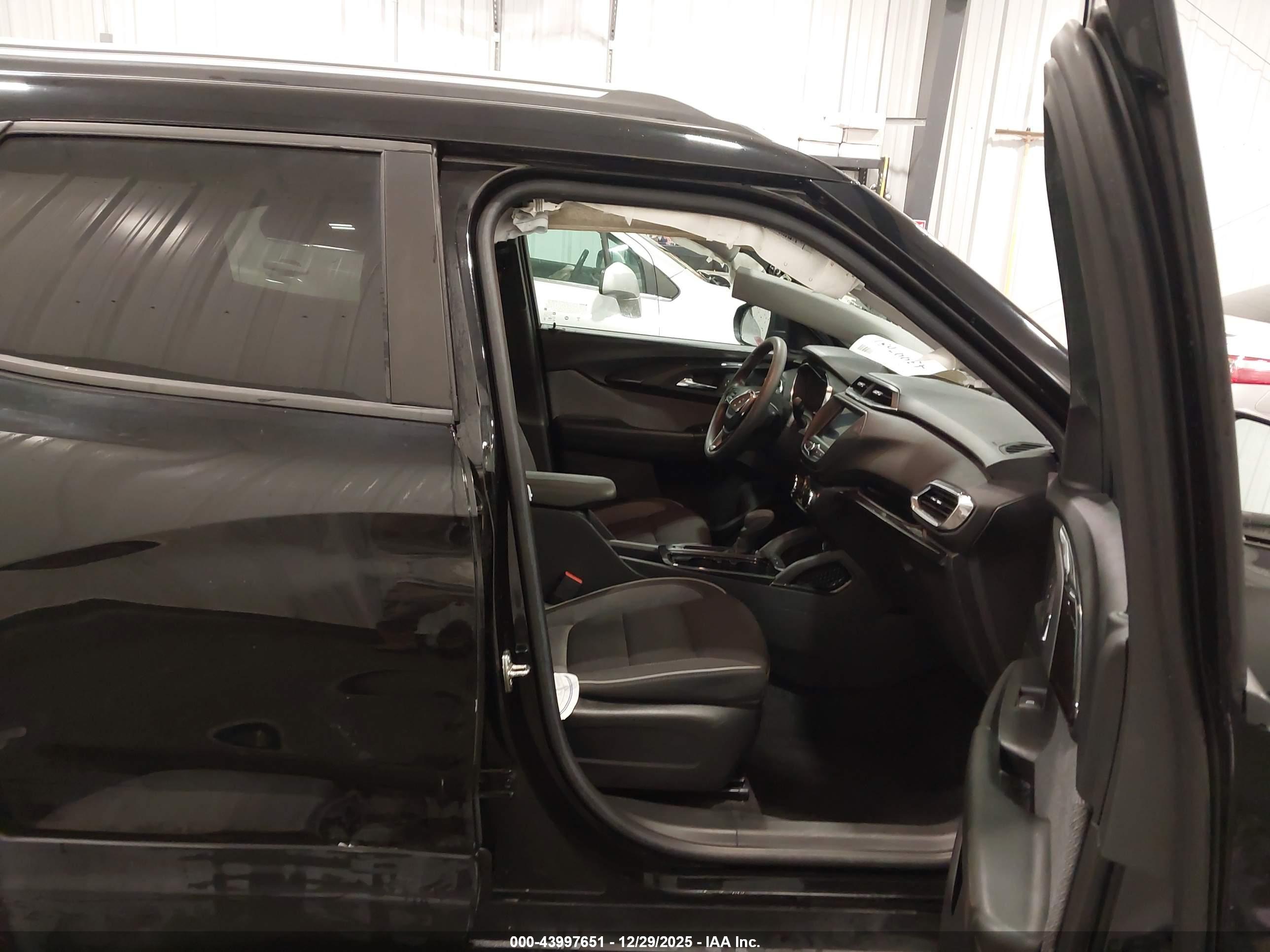 CHEVROLET TRAILBLAZER image 5