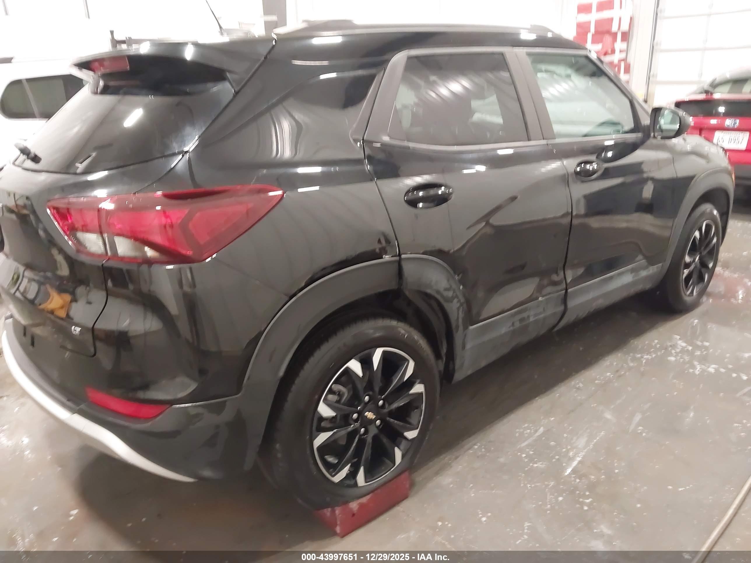CHEVROLET TRAILBLAZER image 6