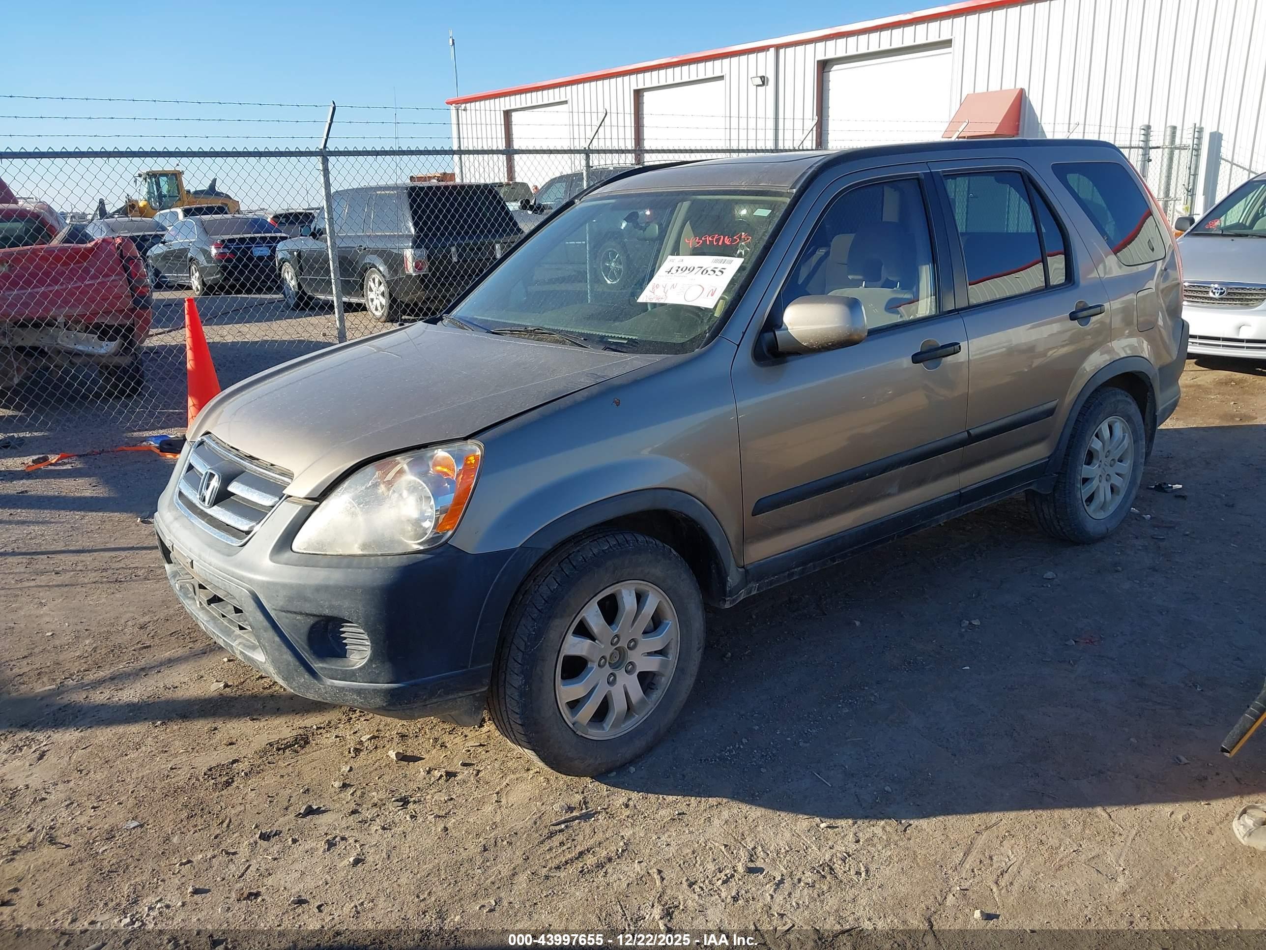 HONDA CR-V image 2