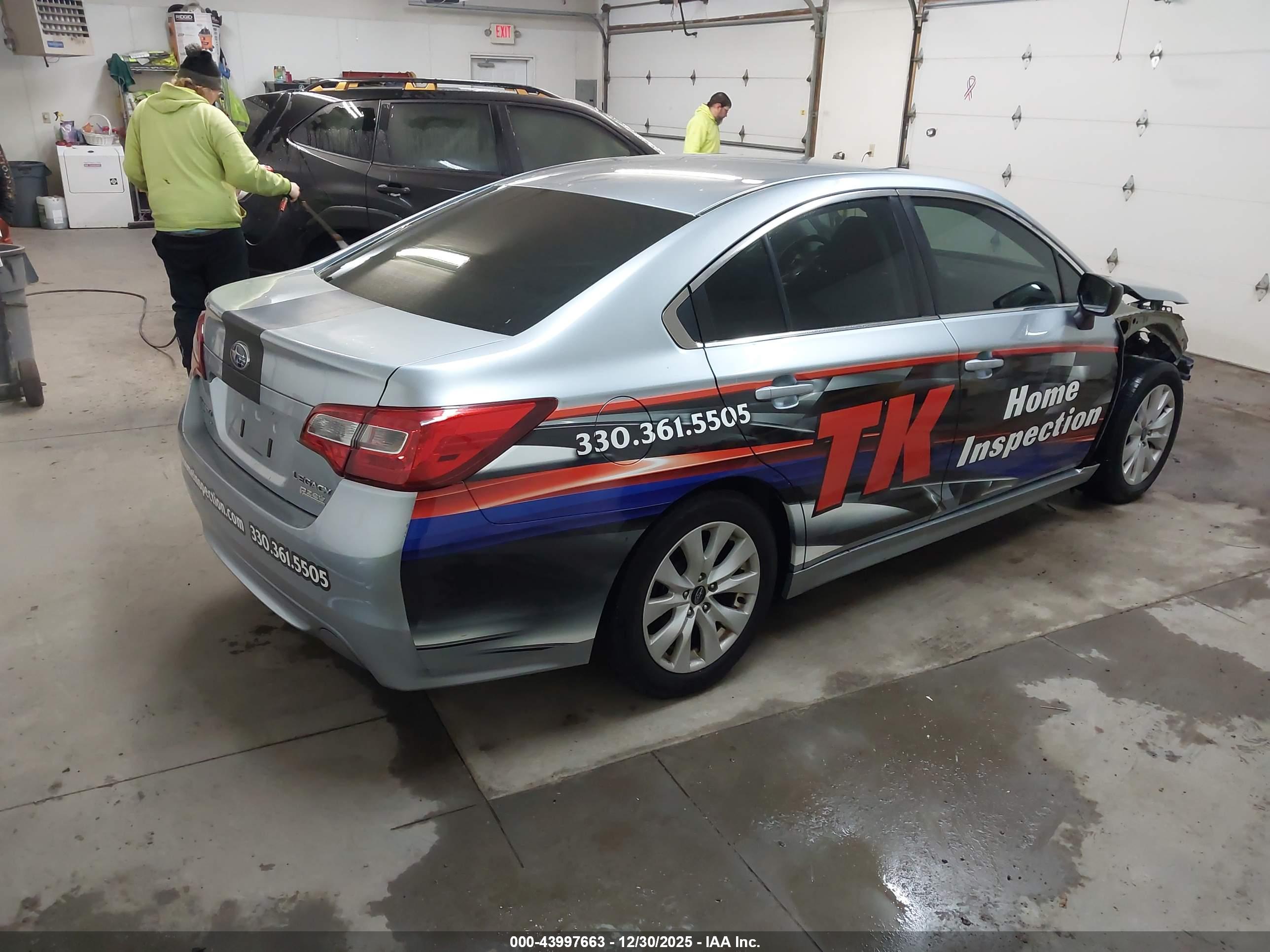 SUBARU LEGACY image 4