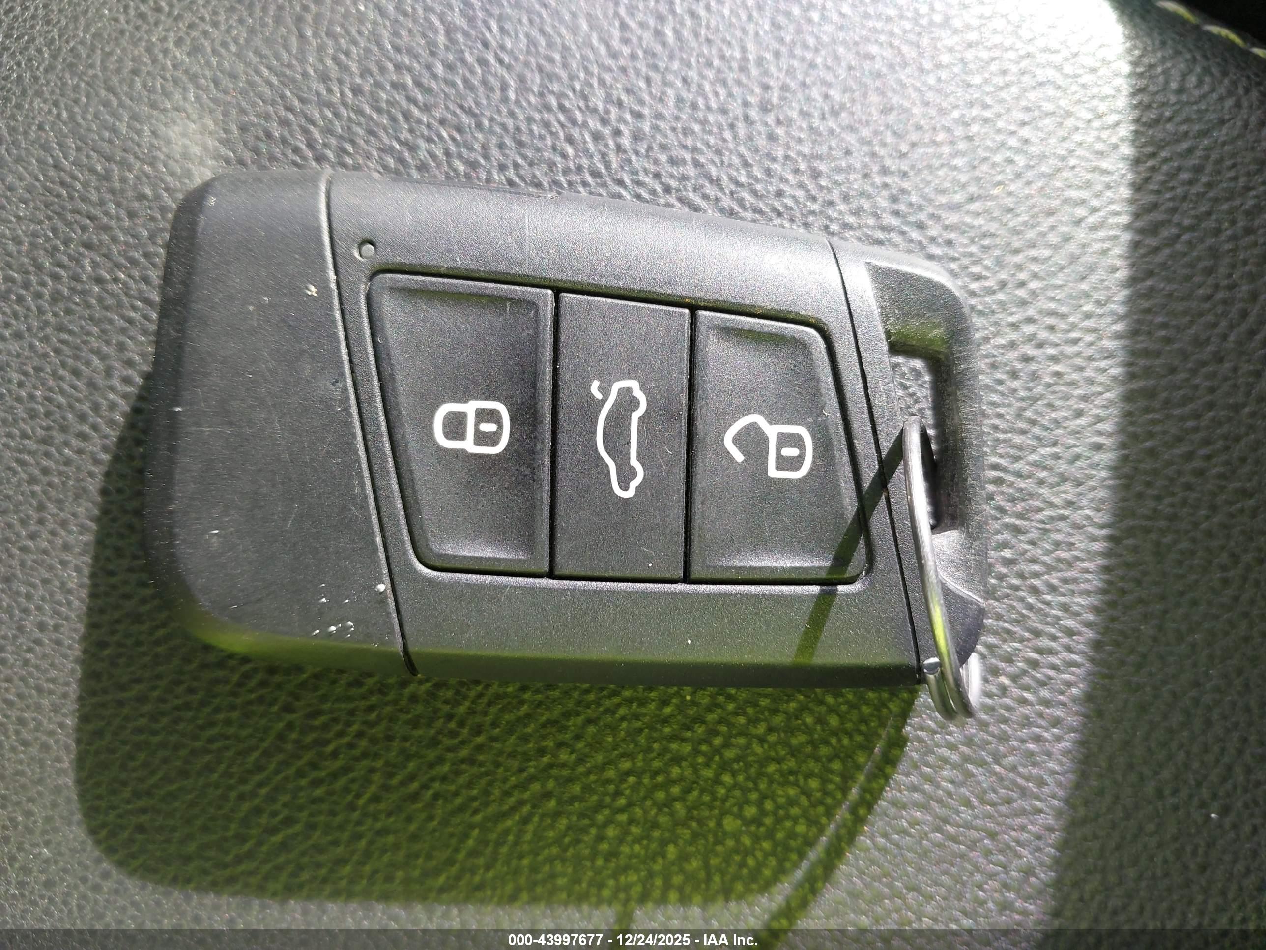 VOLKSWAGEN JETTA image 11