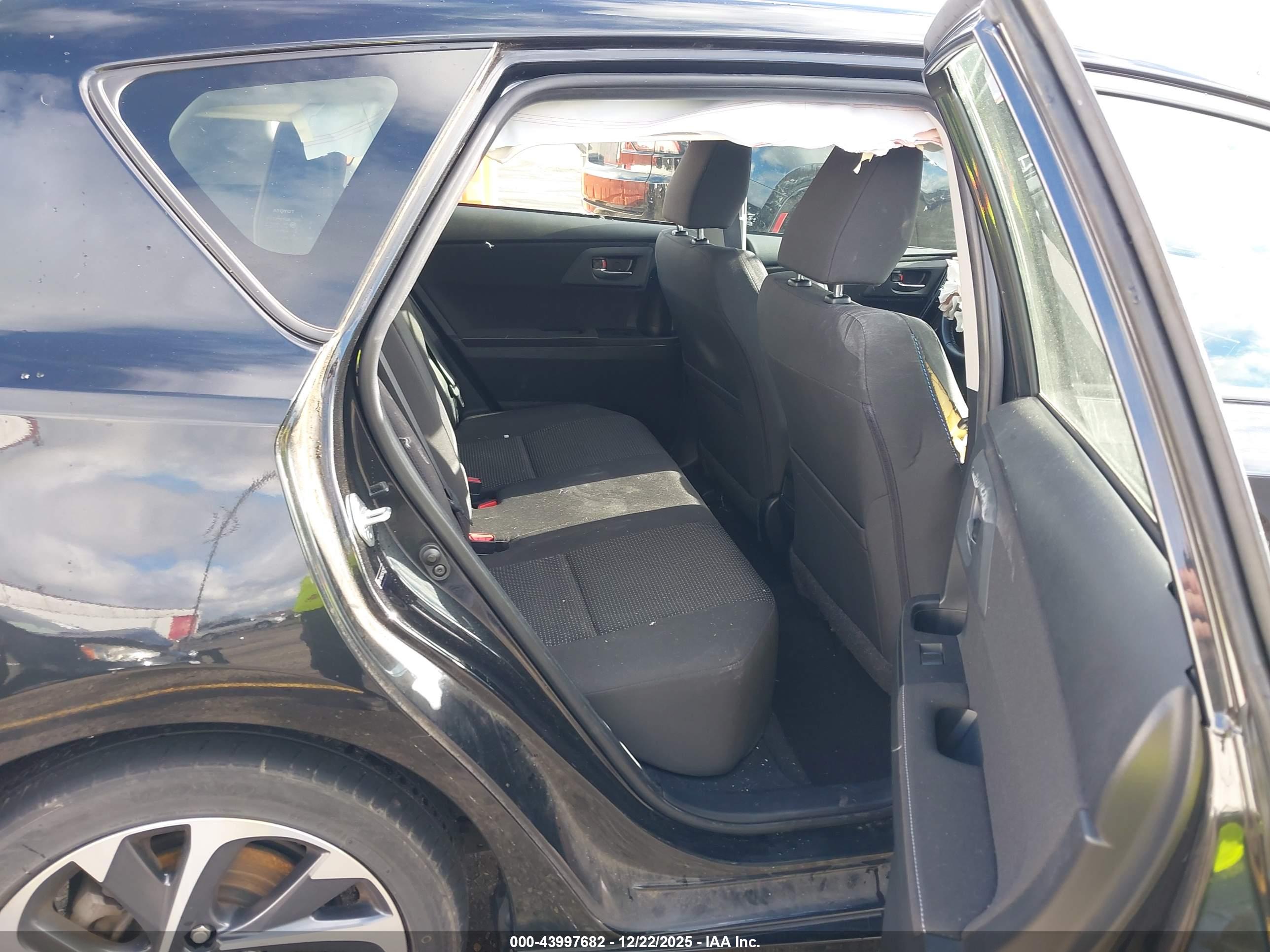 SCION IM image 8