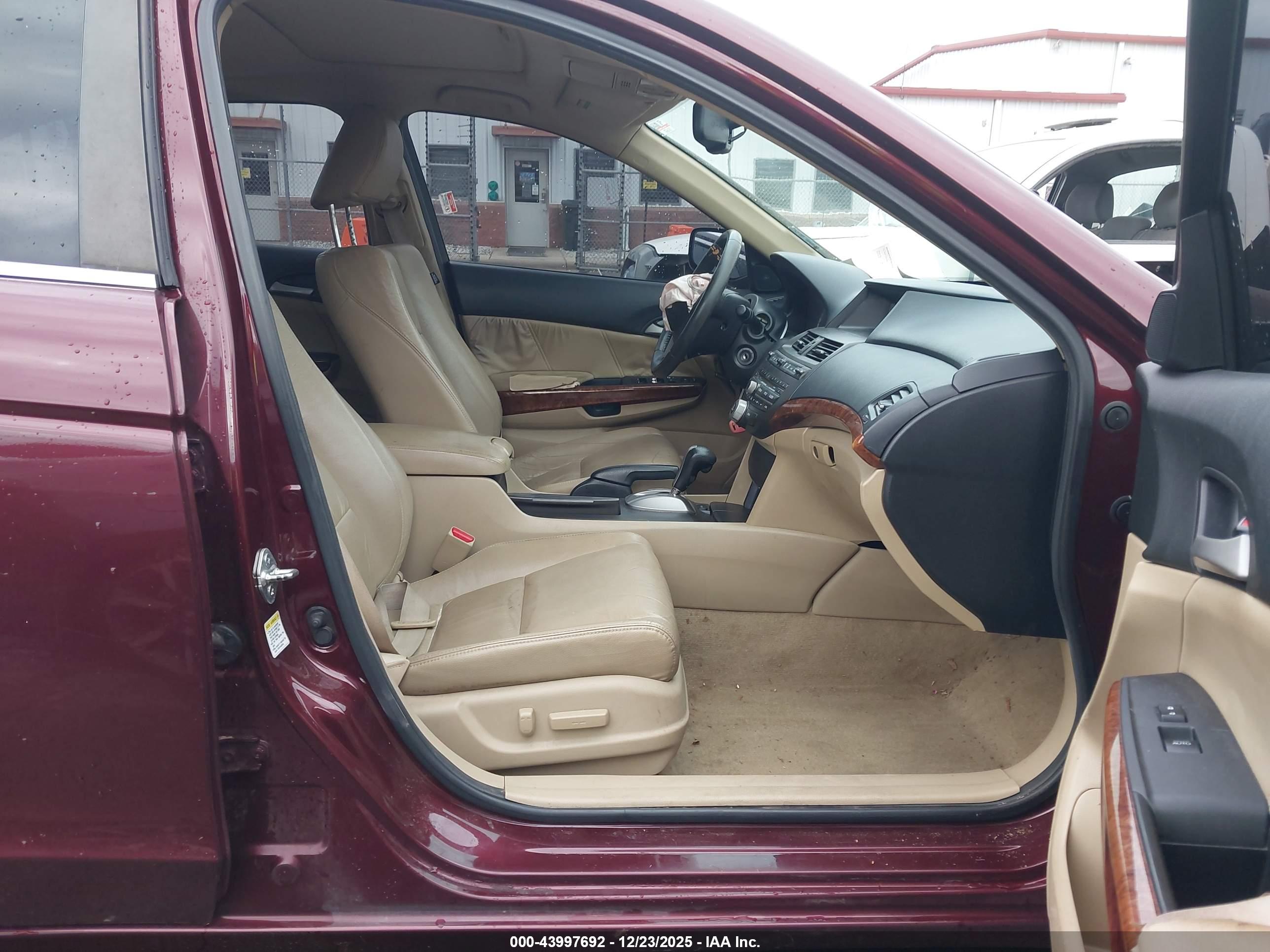 HONDA ACCORD image 5