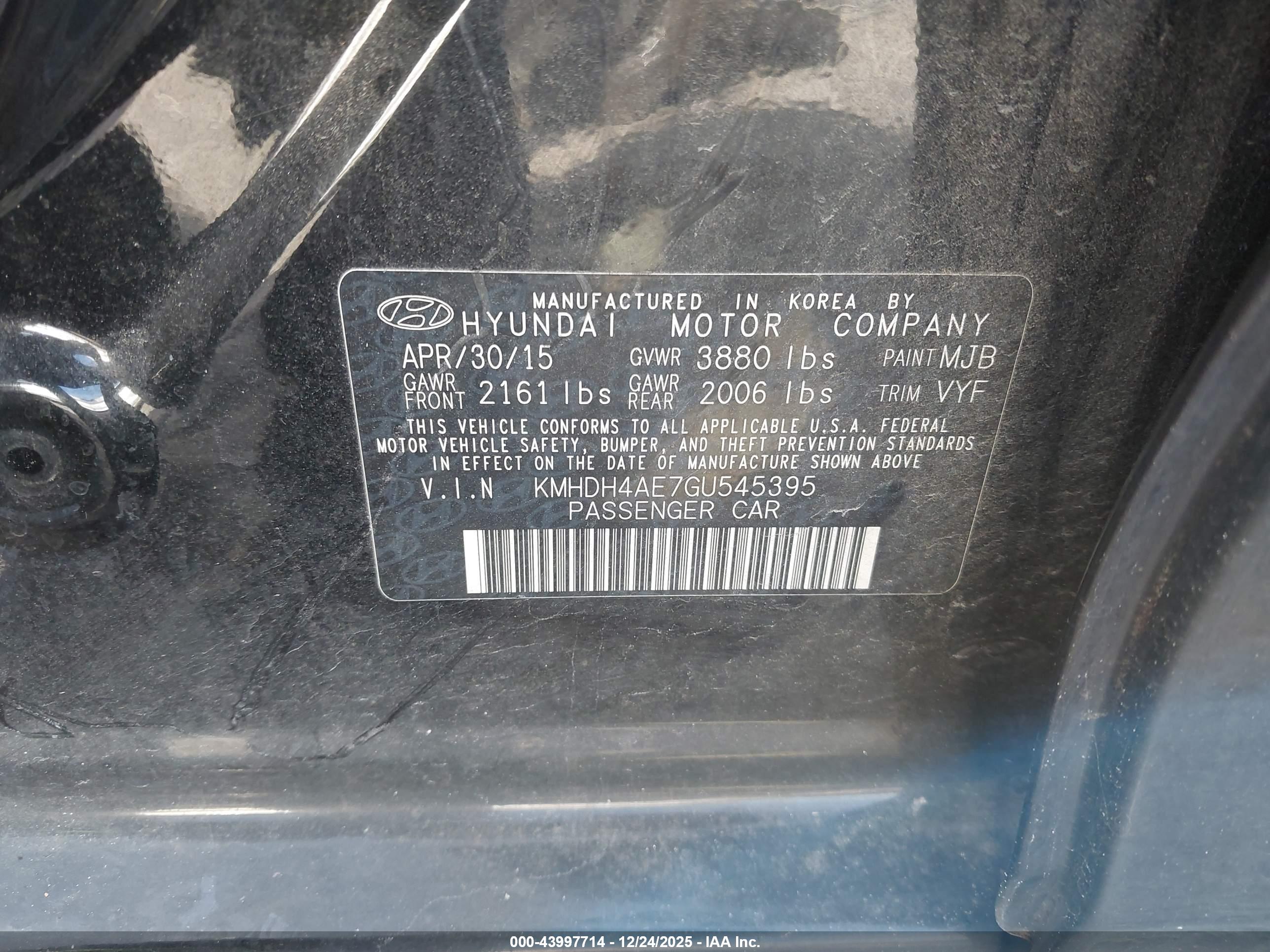 HYUNDAI ELANTRA image 9