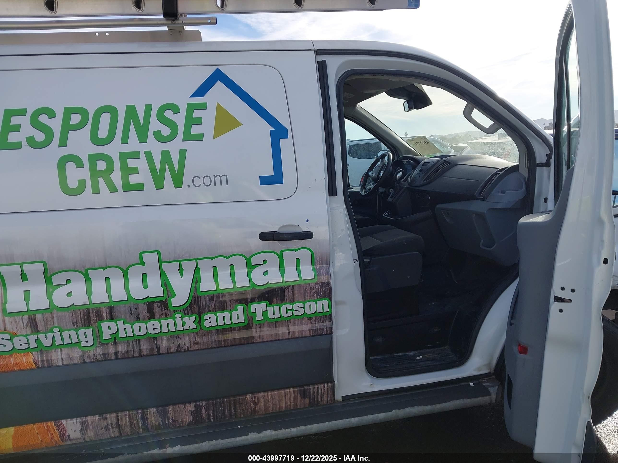 FORD TRANSIT-250 image 5