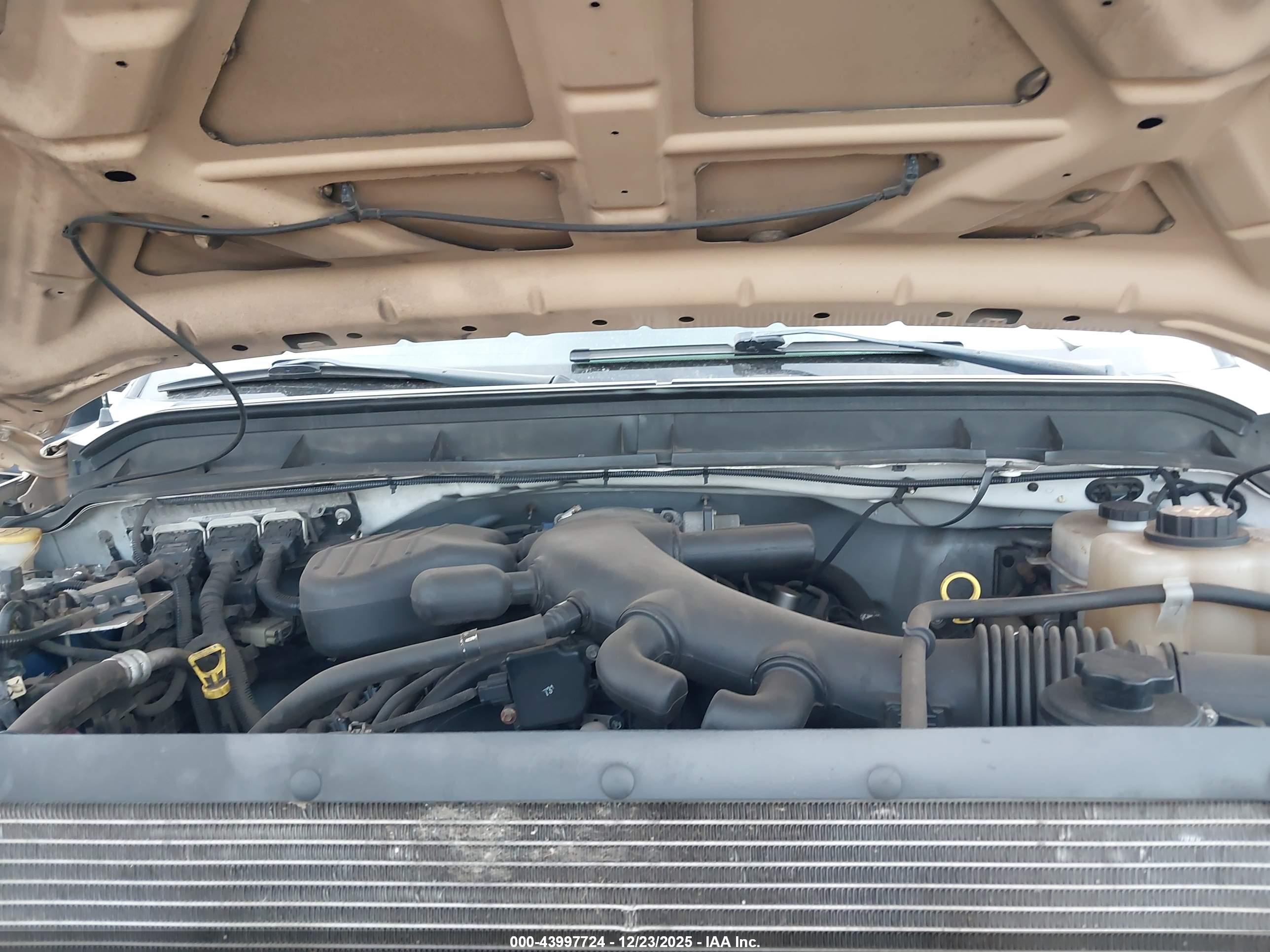 FORD F-450 image 10