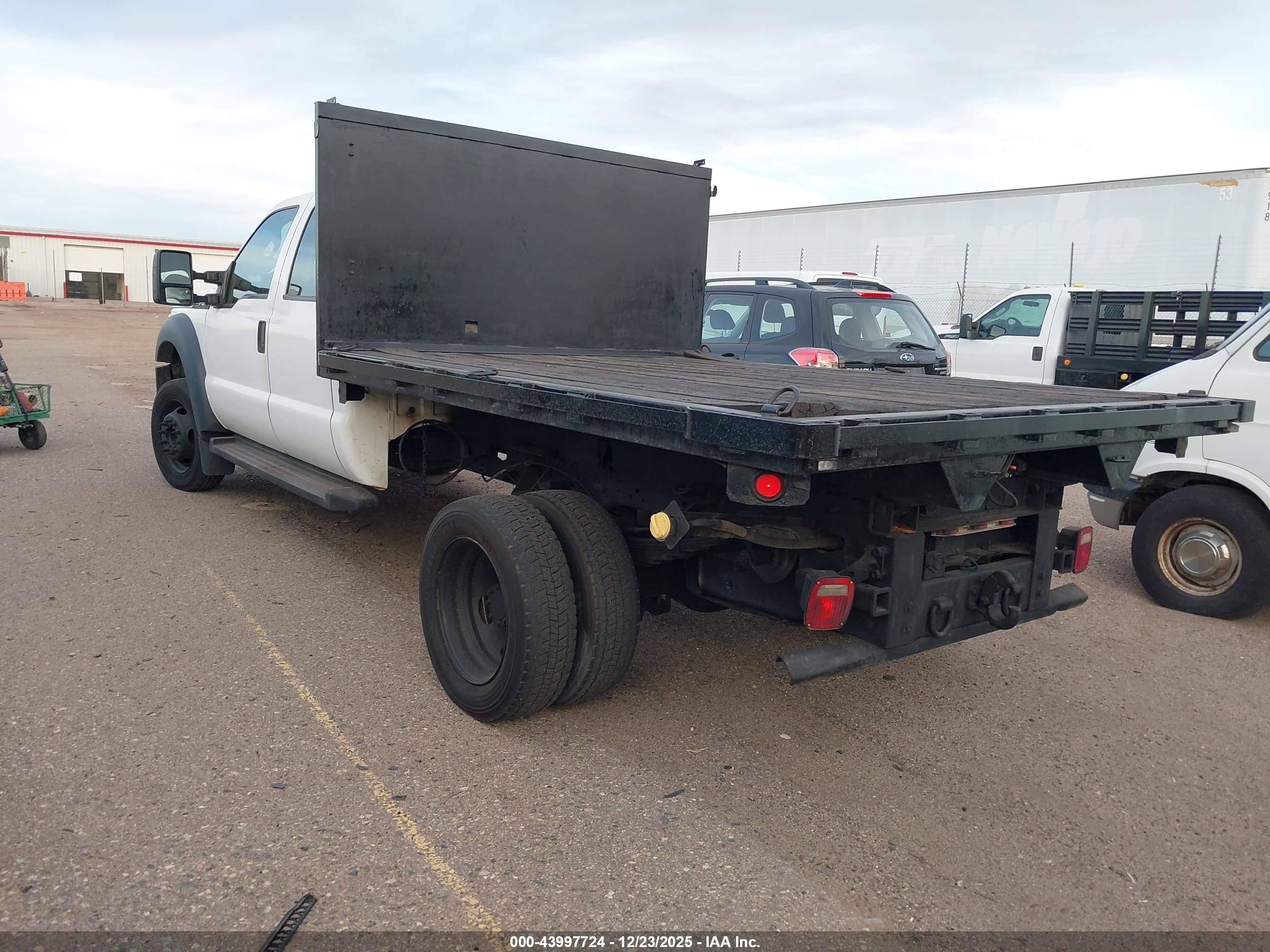 FORD F-450 image 3
