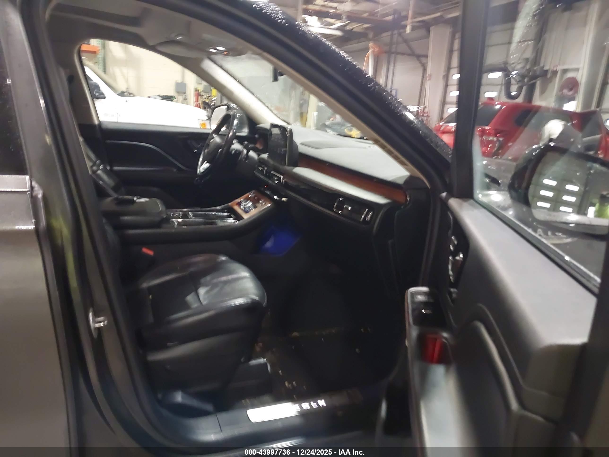 LINCOLN AVIATOR image 5