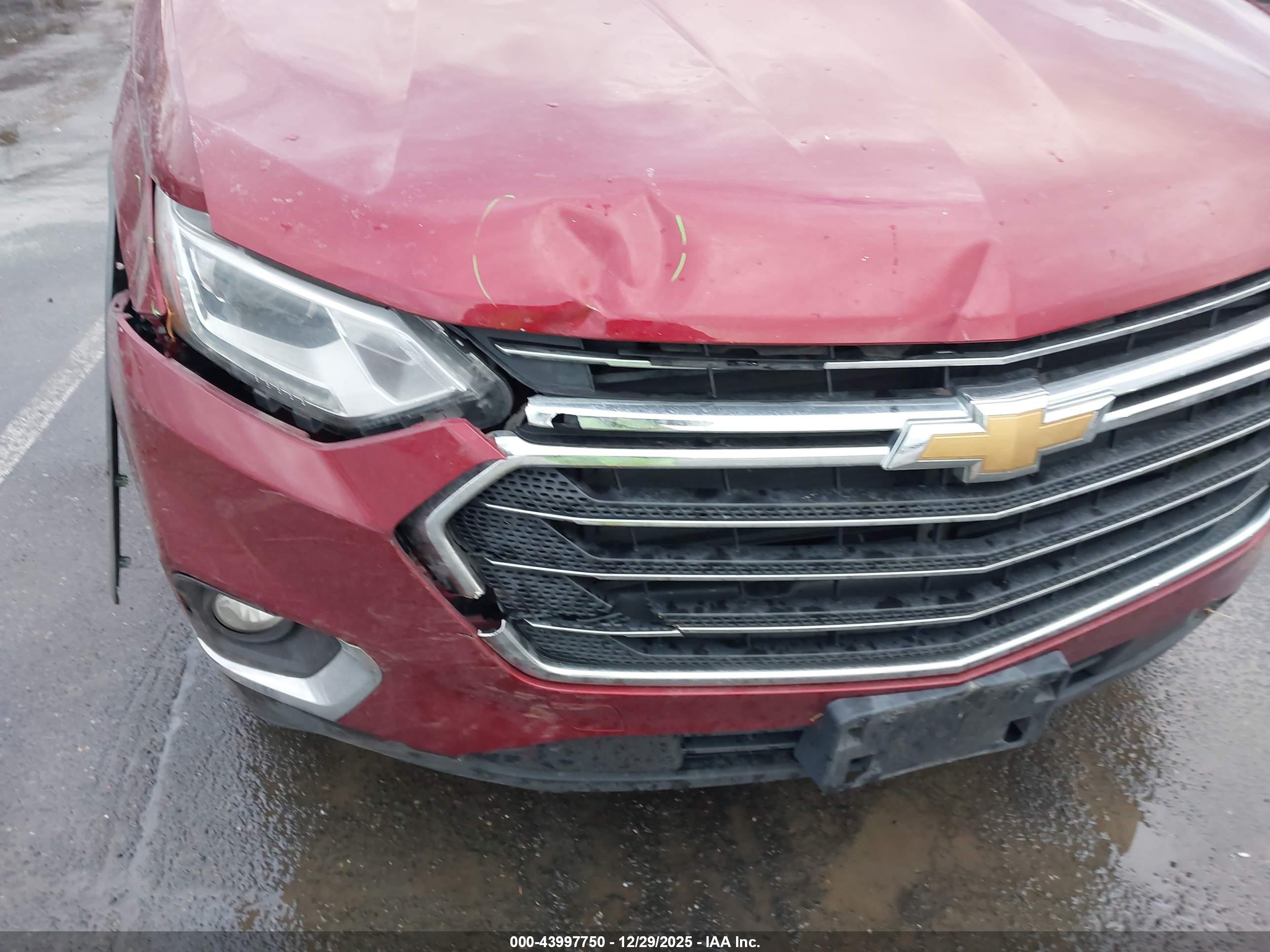 CHEVROLET TRAVERSE image 6