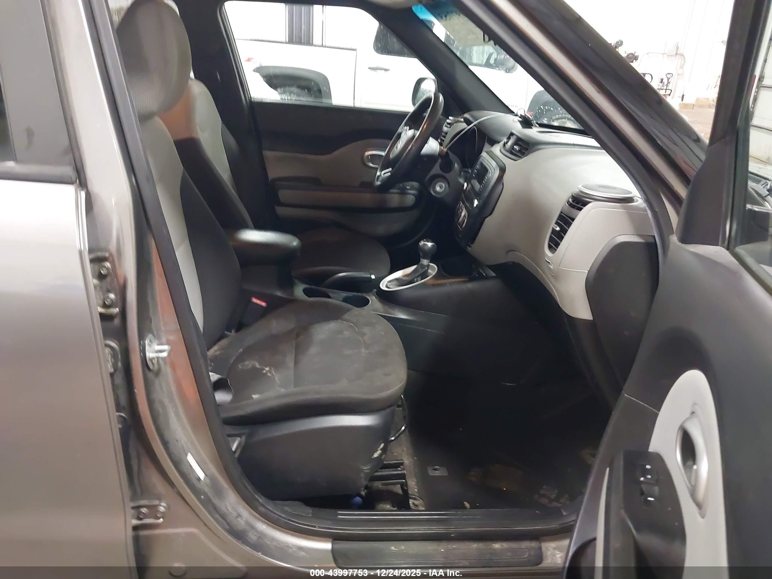 KIA SOUL image 5