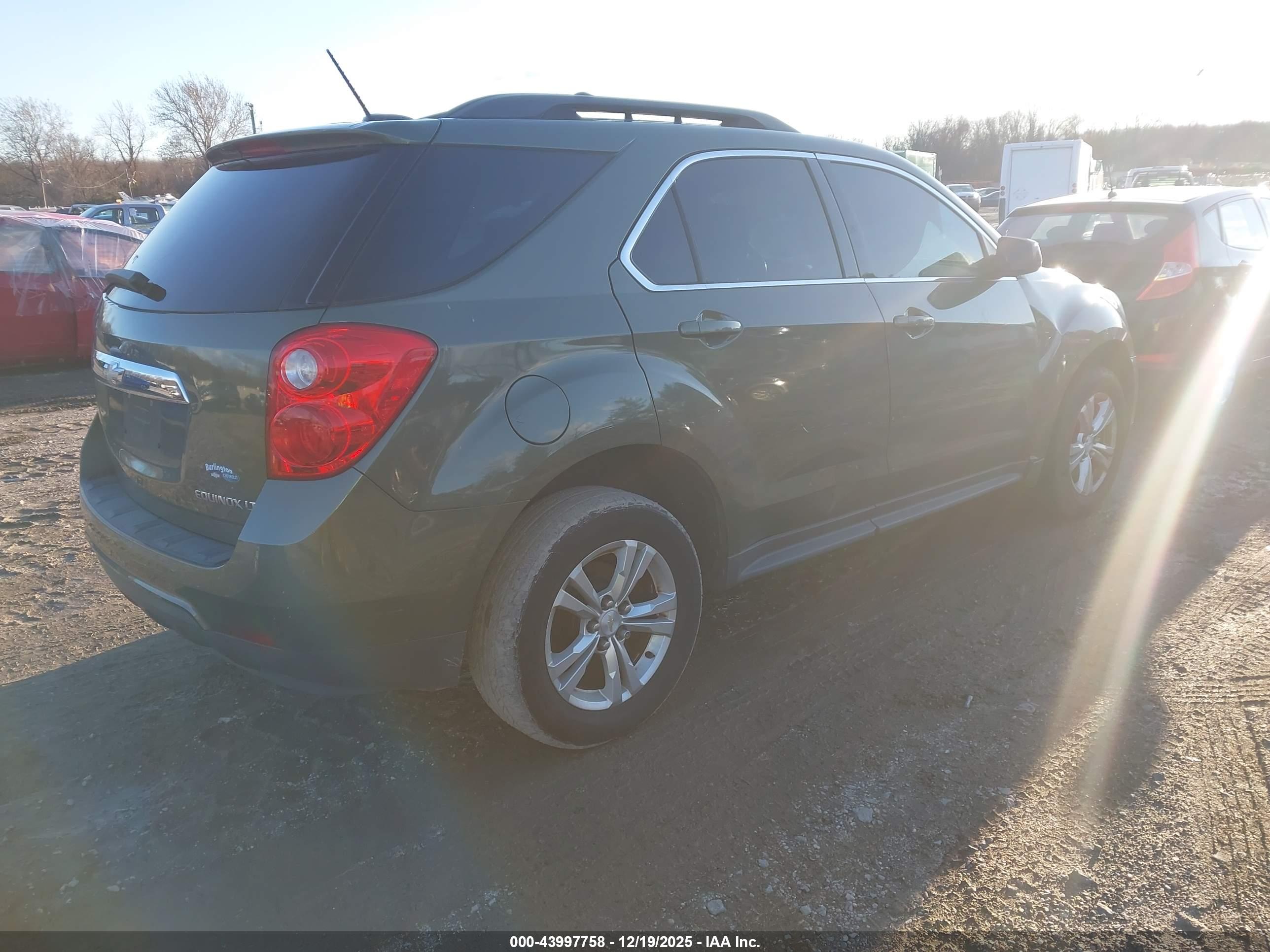 CHEVROLET EQUINOX image 4