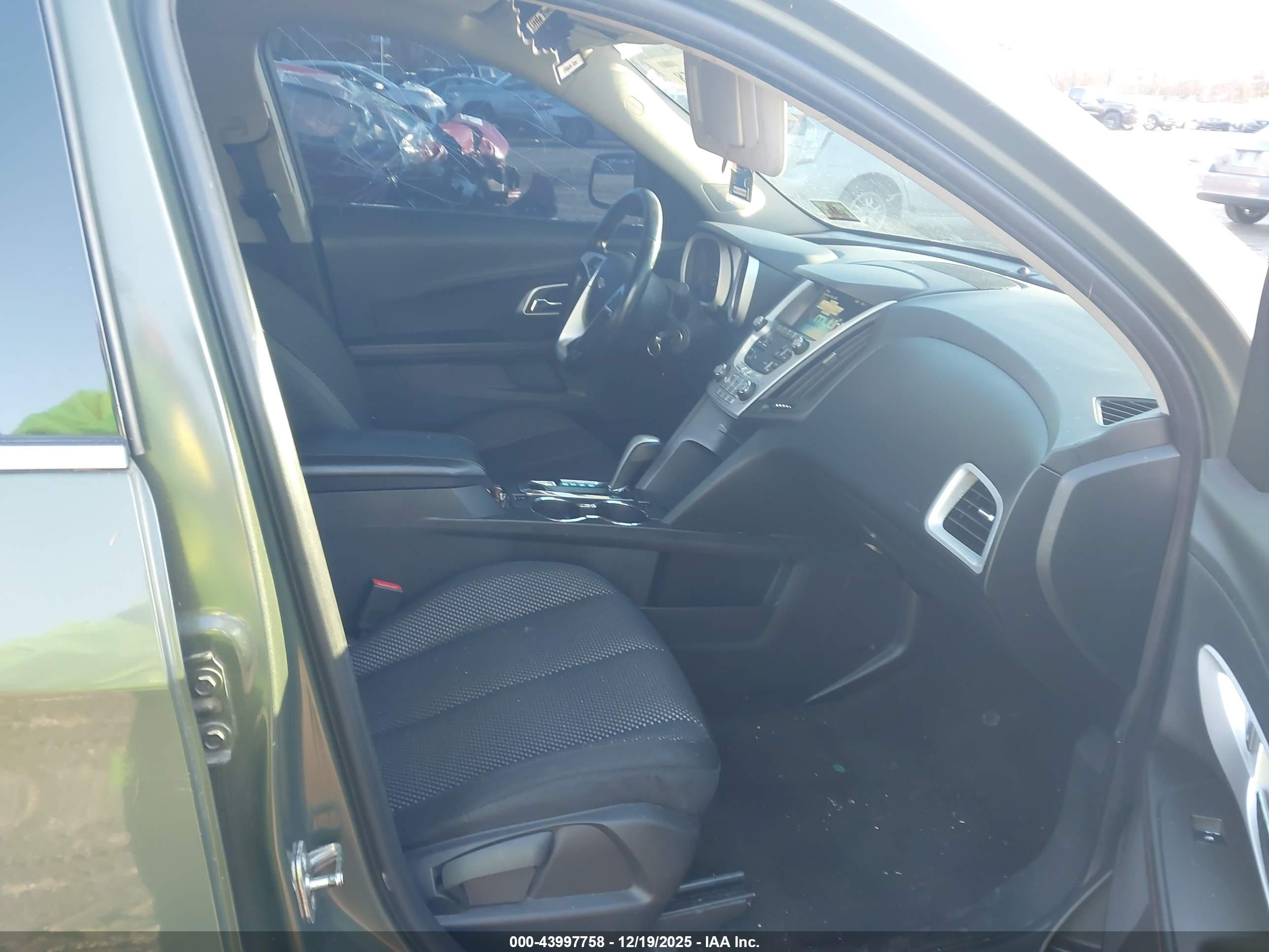 CHEVROLET EQUINOX image 5