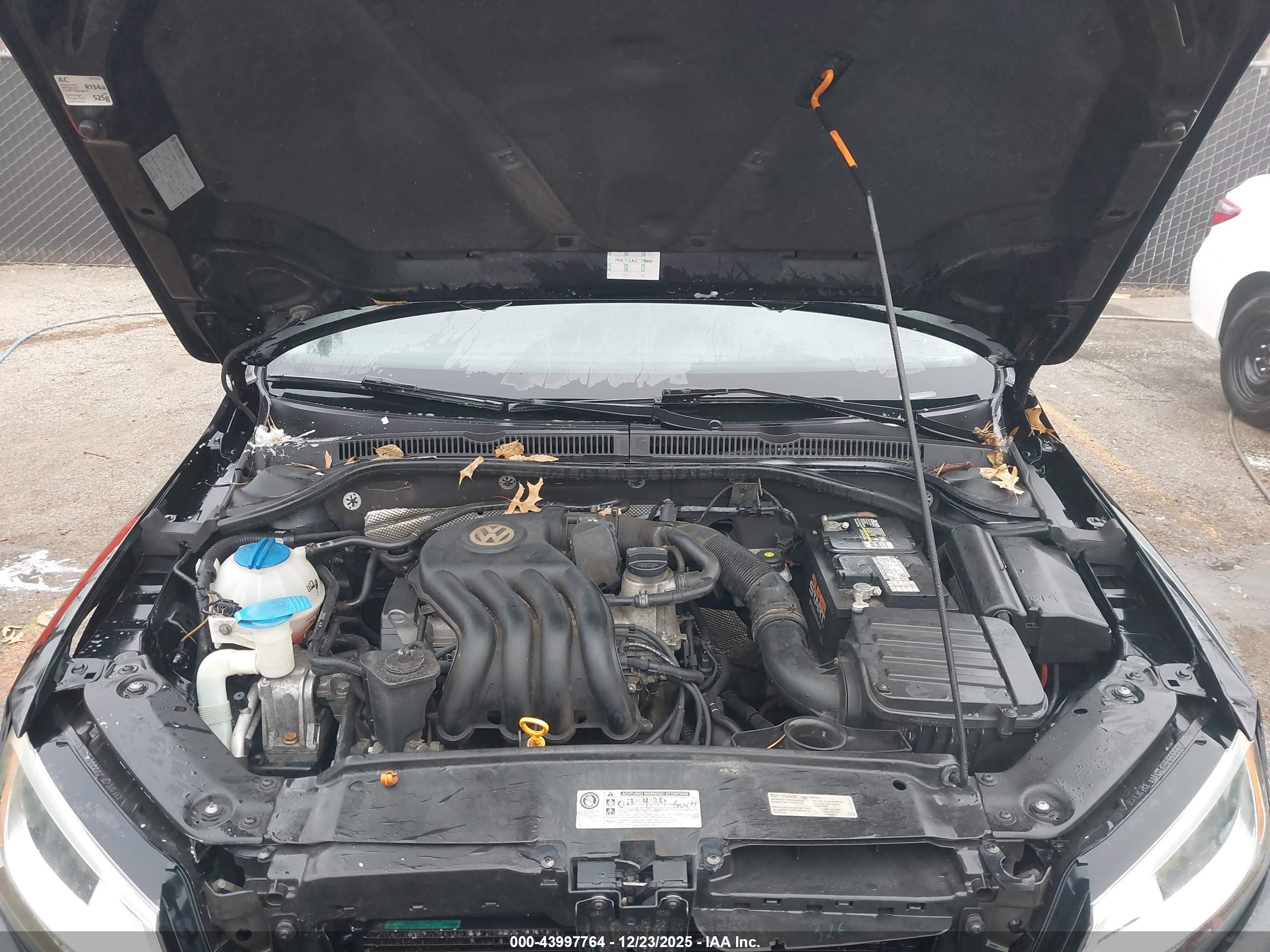 VOLKSWAGEN JETTA image 10