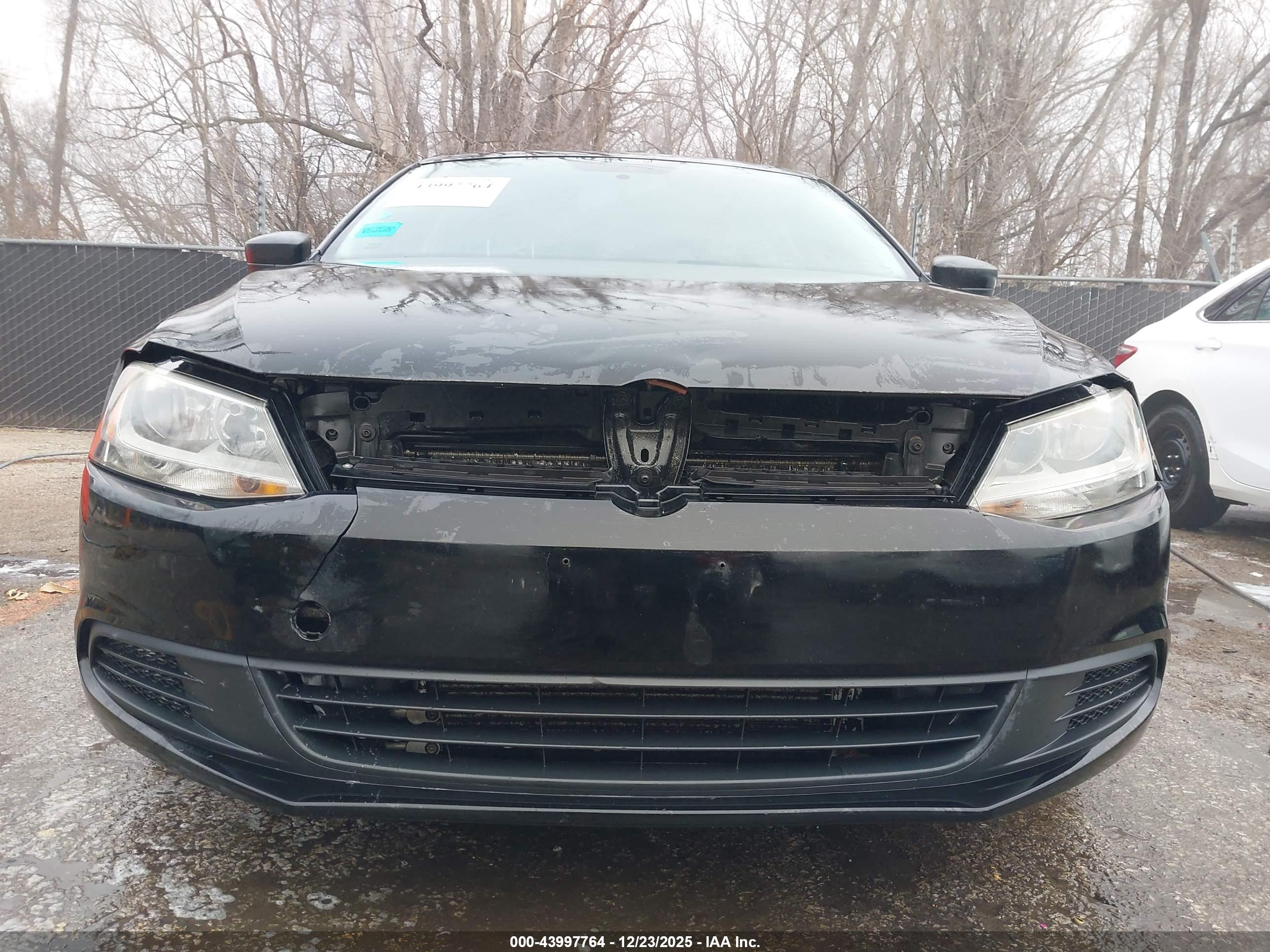 VOLKSWAGEN JETTA image 6