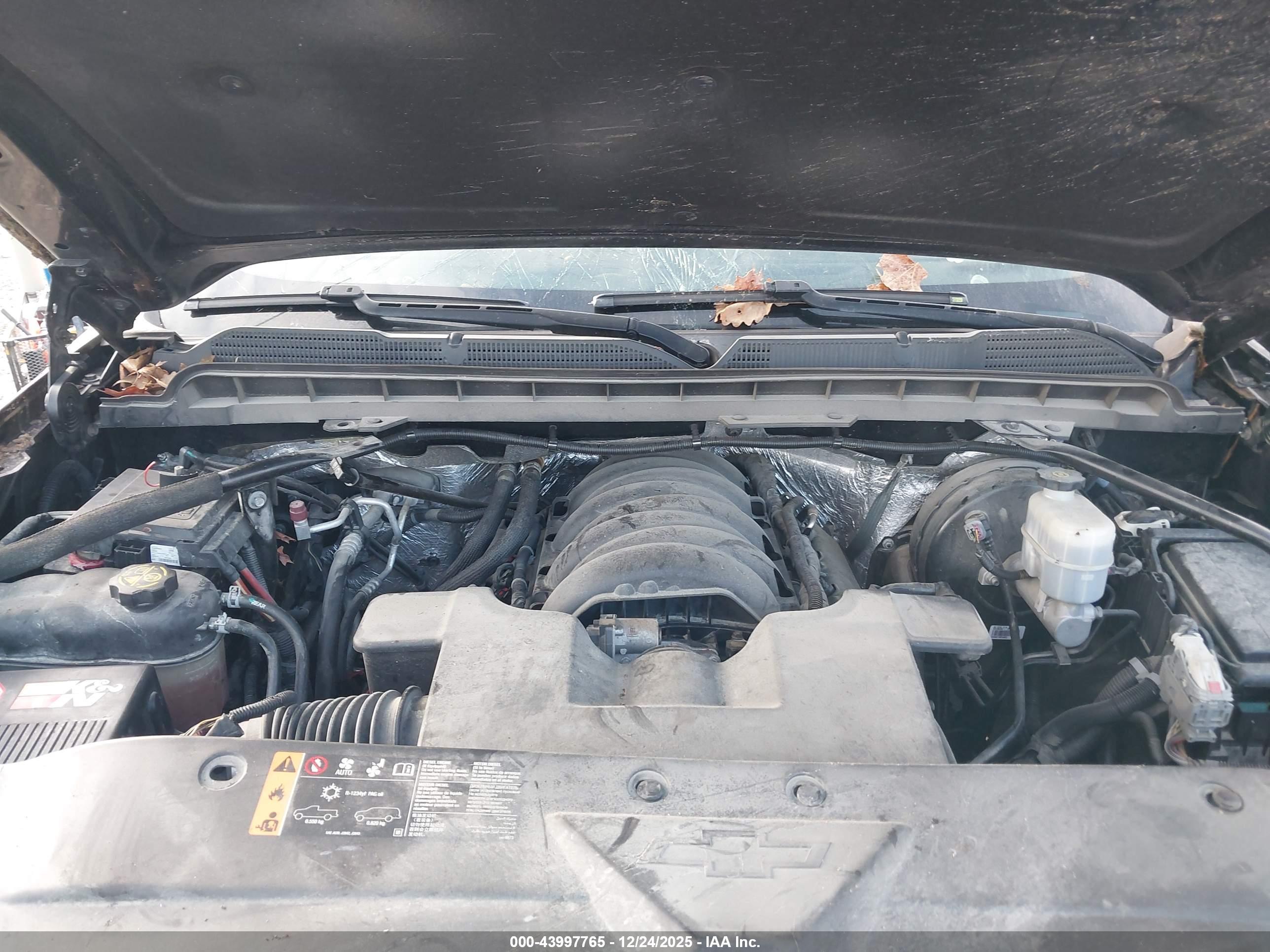 CHEVROLET SILVERADO image 10
