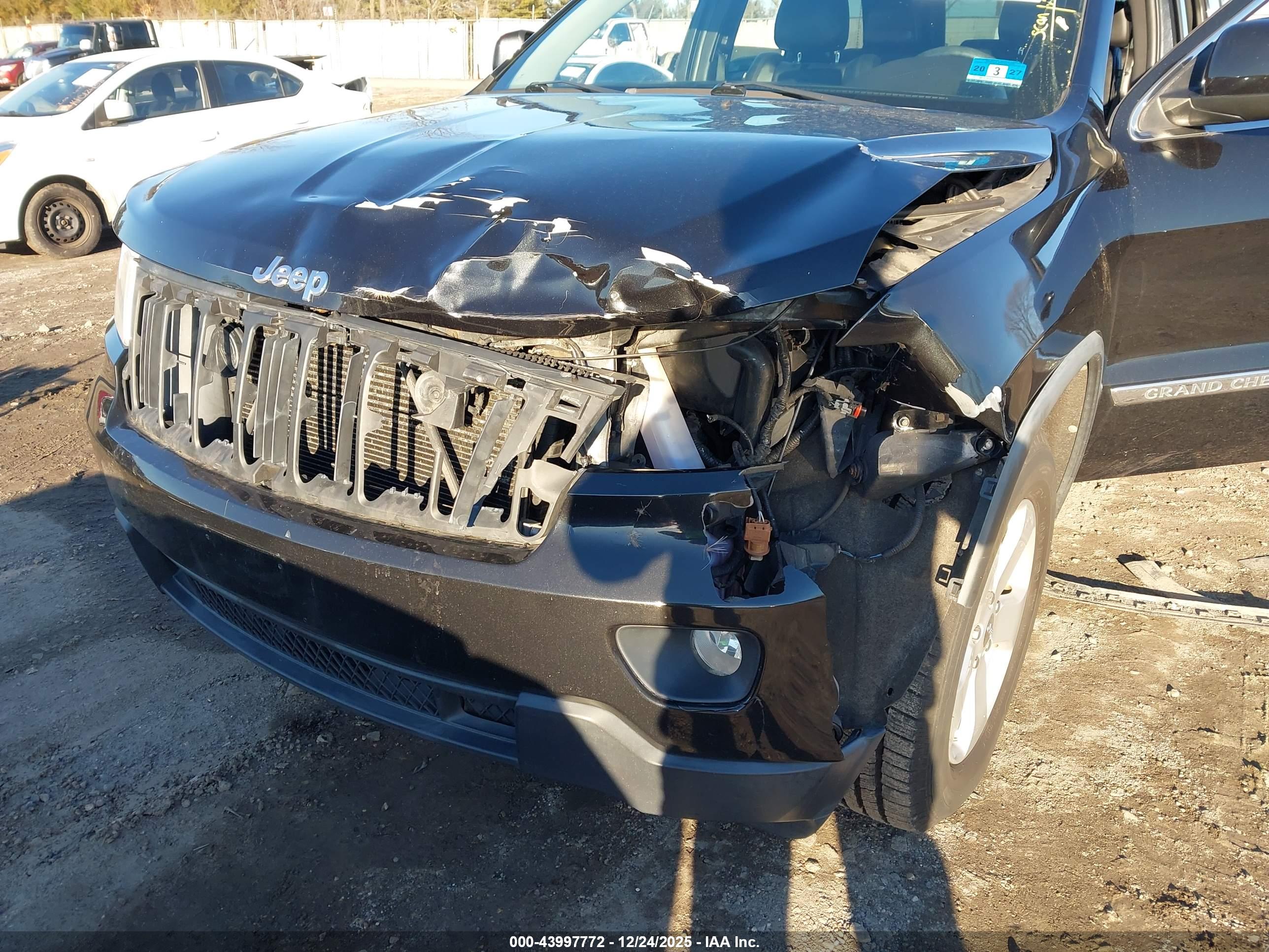 JEEP GRAND image 6