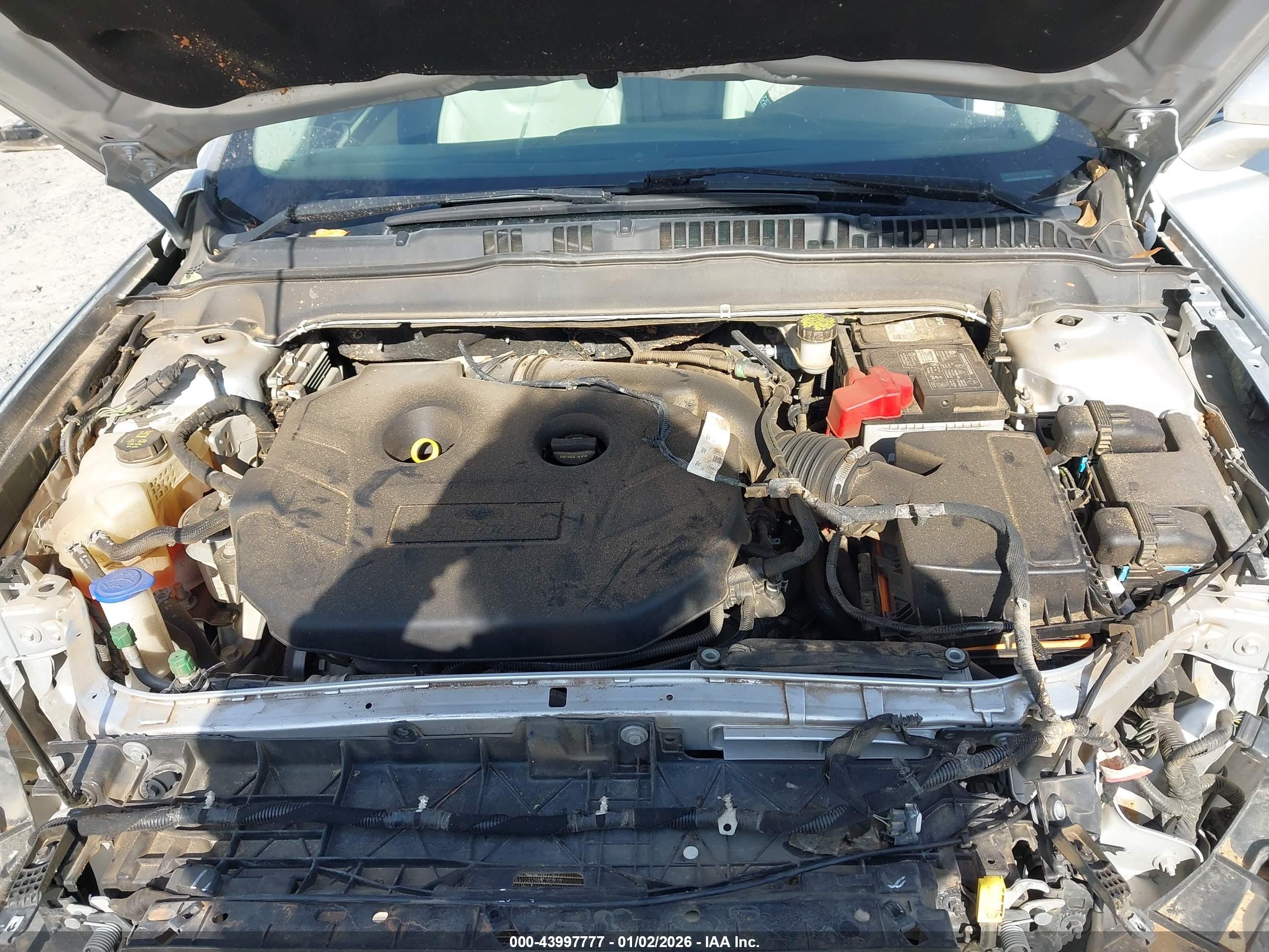 FORD FUSION image 10