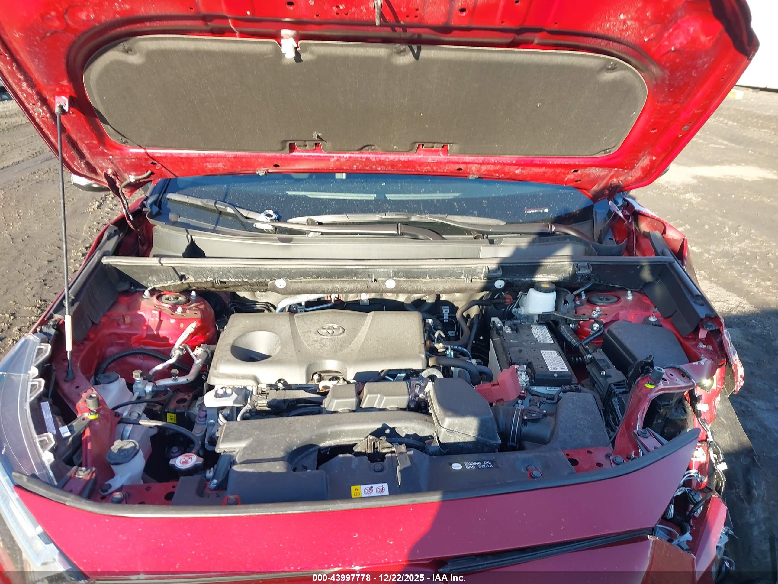 TOYOTA RAV4 image 10